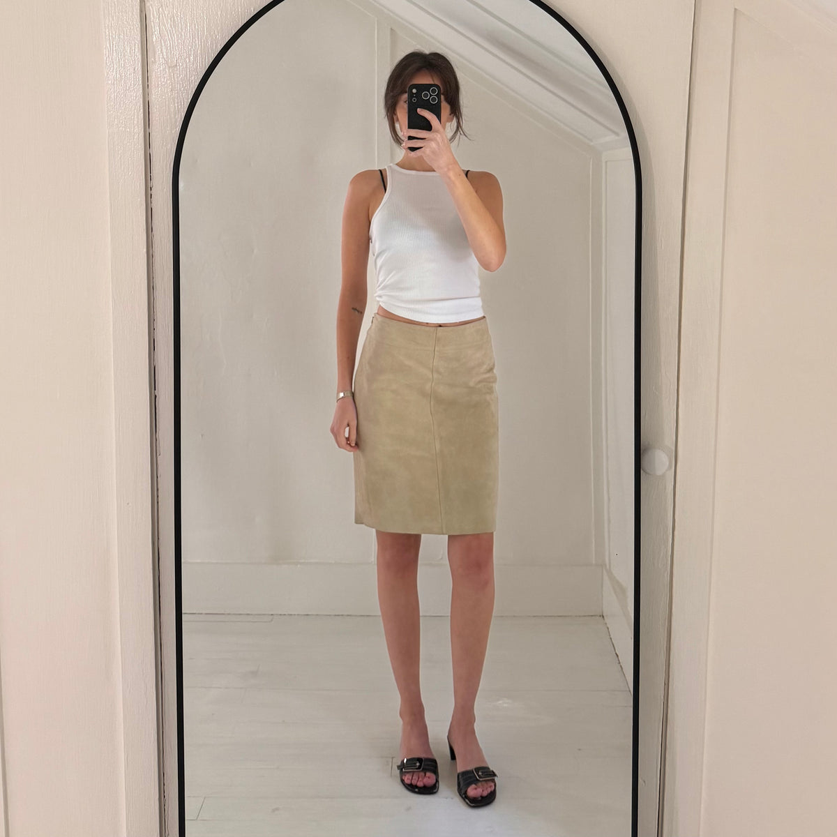 Express World Brand Vintage 90s Suede Leather Mini Pencil Skirt Size 1/2 Beige