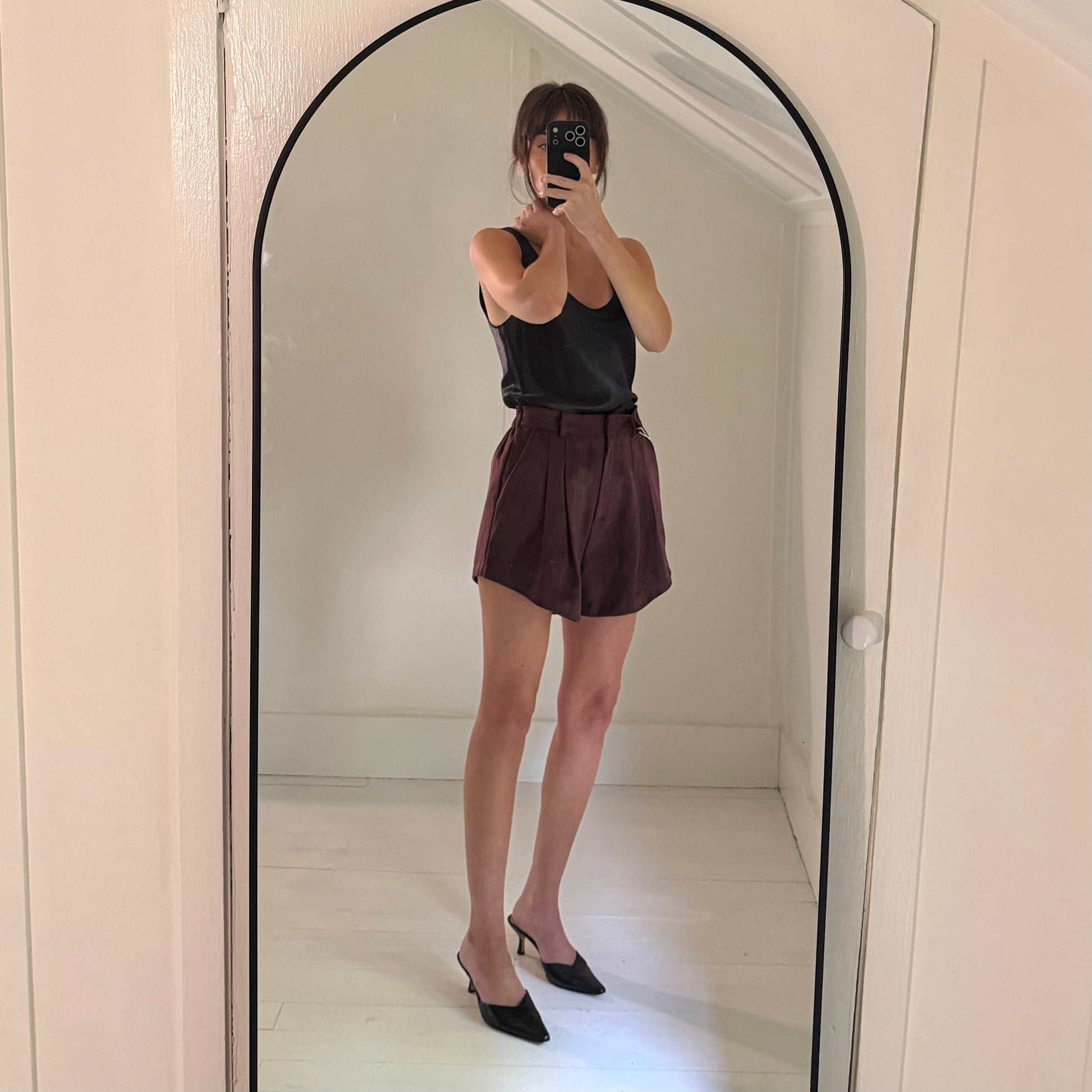 Source Unknown Vegan Suede Pleated Shorts NWT Size S/M