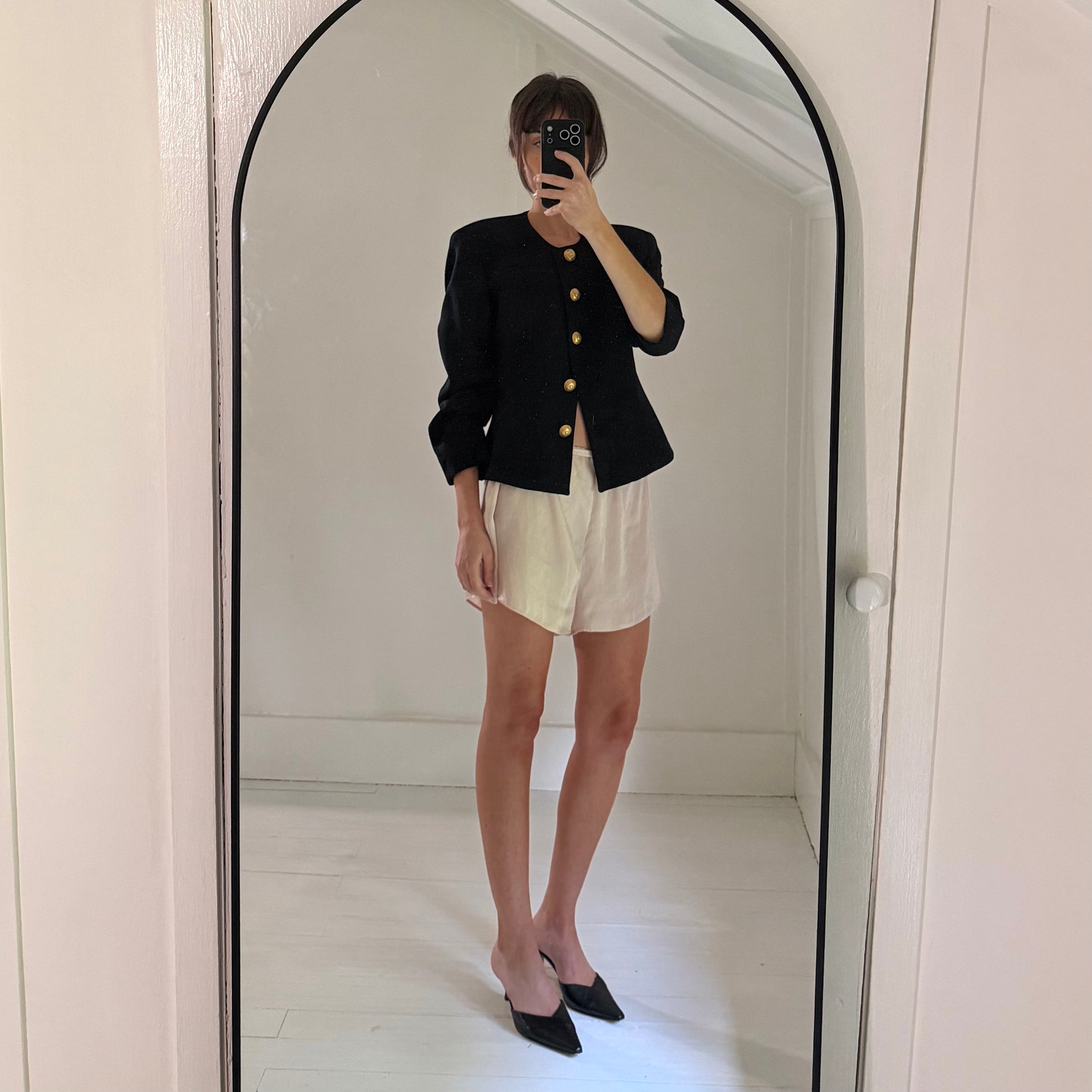 Jones New York Vintage 90s Wool Gold Button Collarless Blazer Size 6