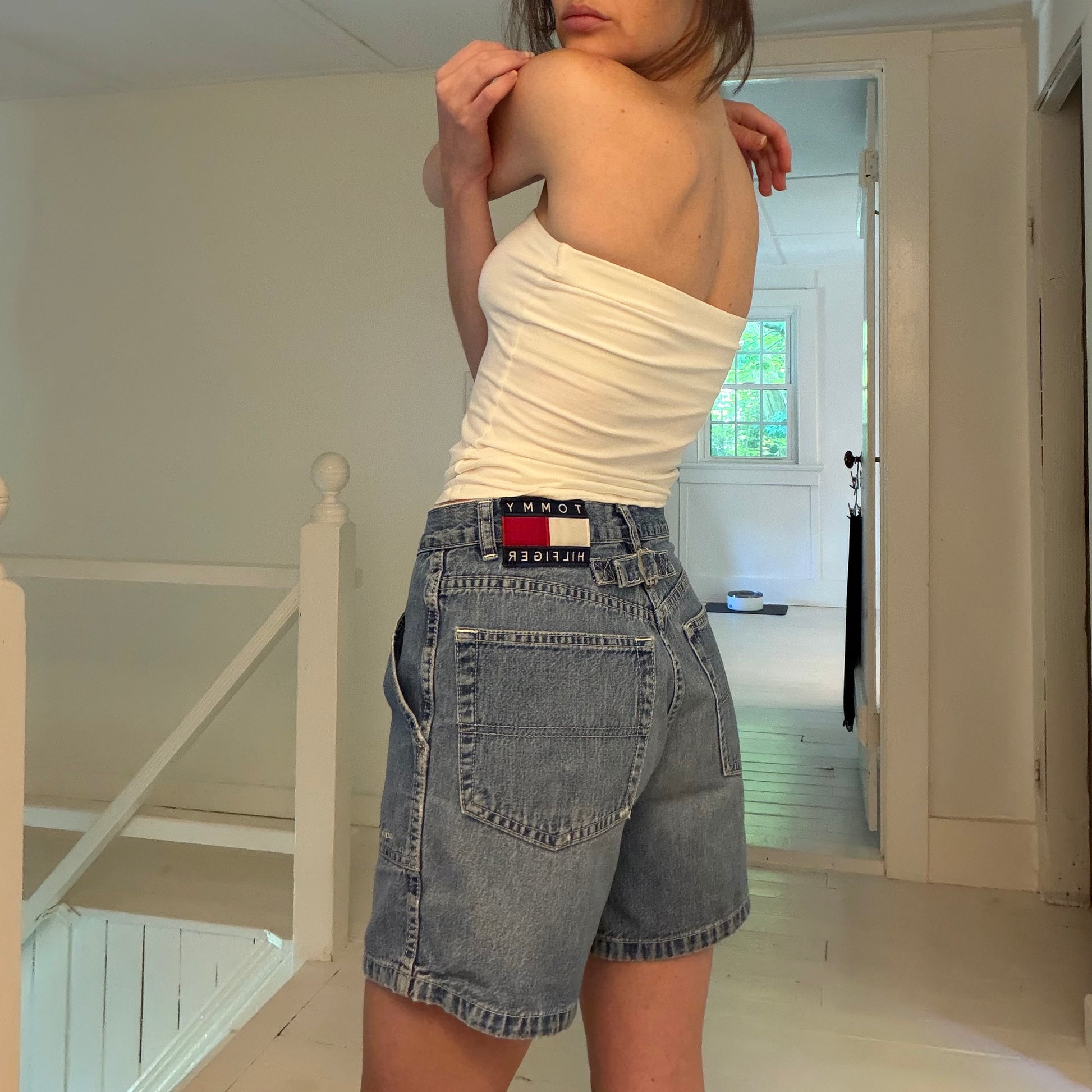 Tommy Jeans / Tommy Hilfiger Vintage Y2K Buckle Back Jean Shorts Size 5