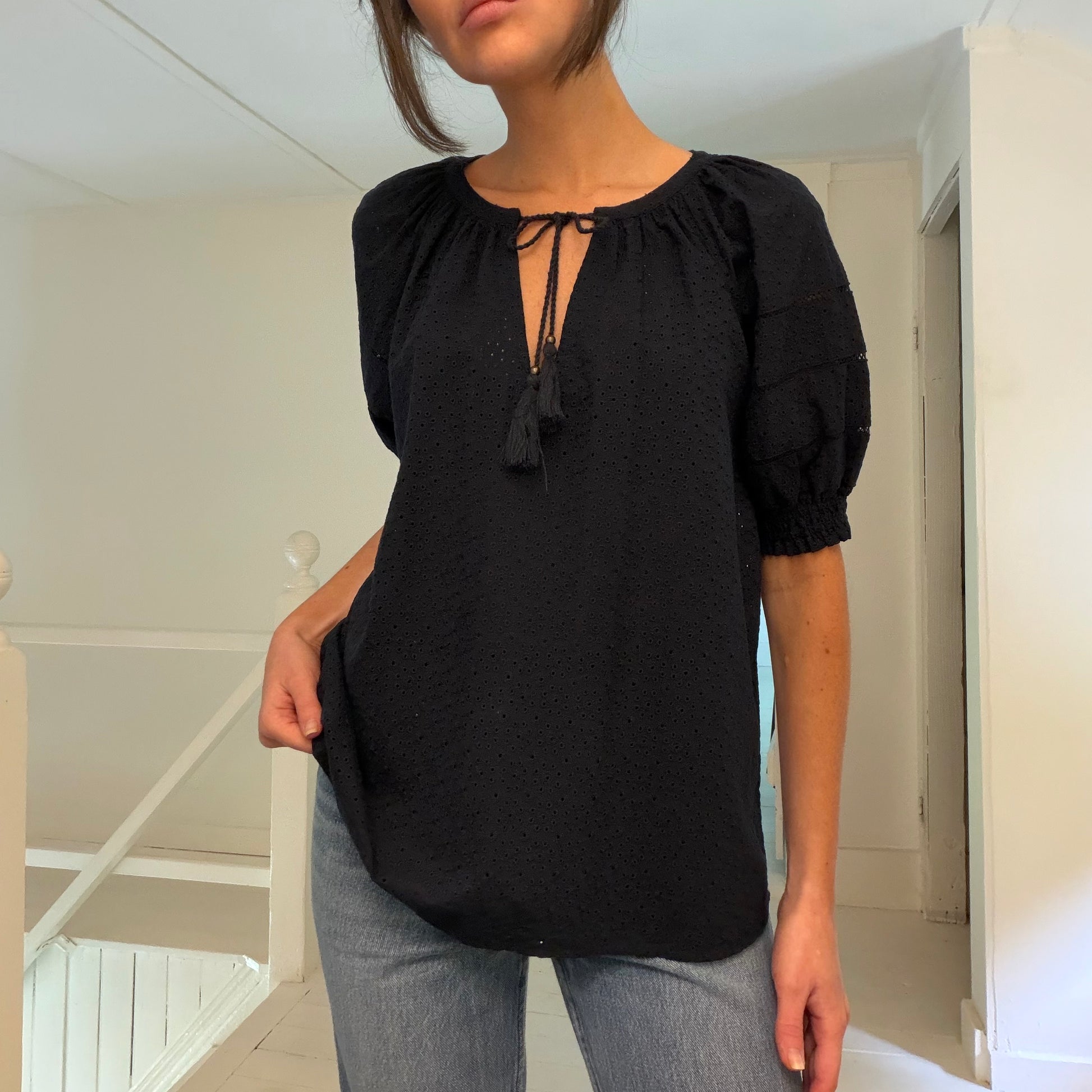 Sundays Colette Anglaise Puff Sleeve Tie Neck Blouse NWOT Size 0