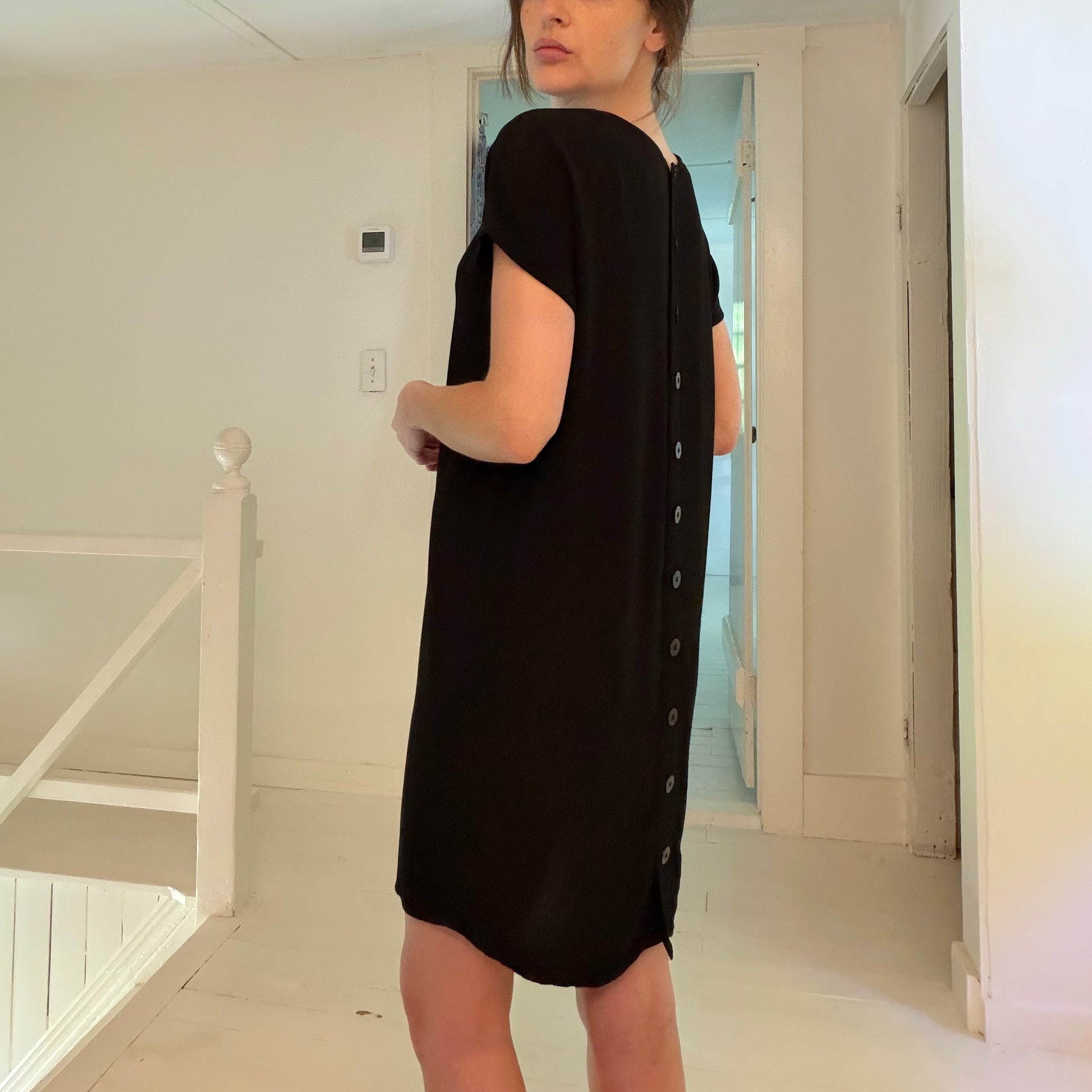 Madewell Crewneck Button-Back Easy Mini Dress in True Black Size XXS