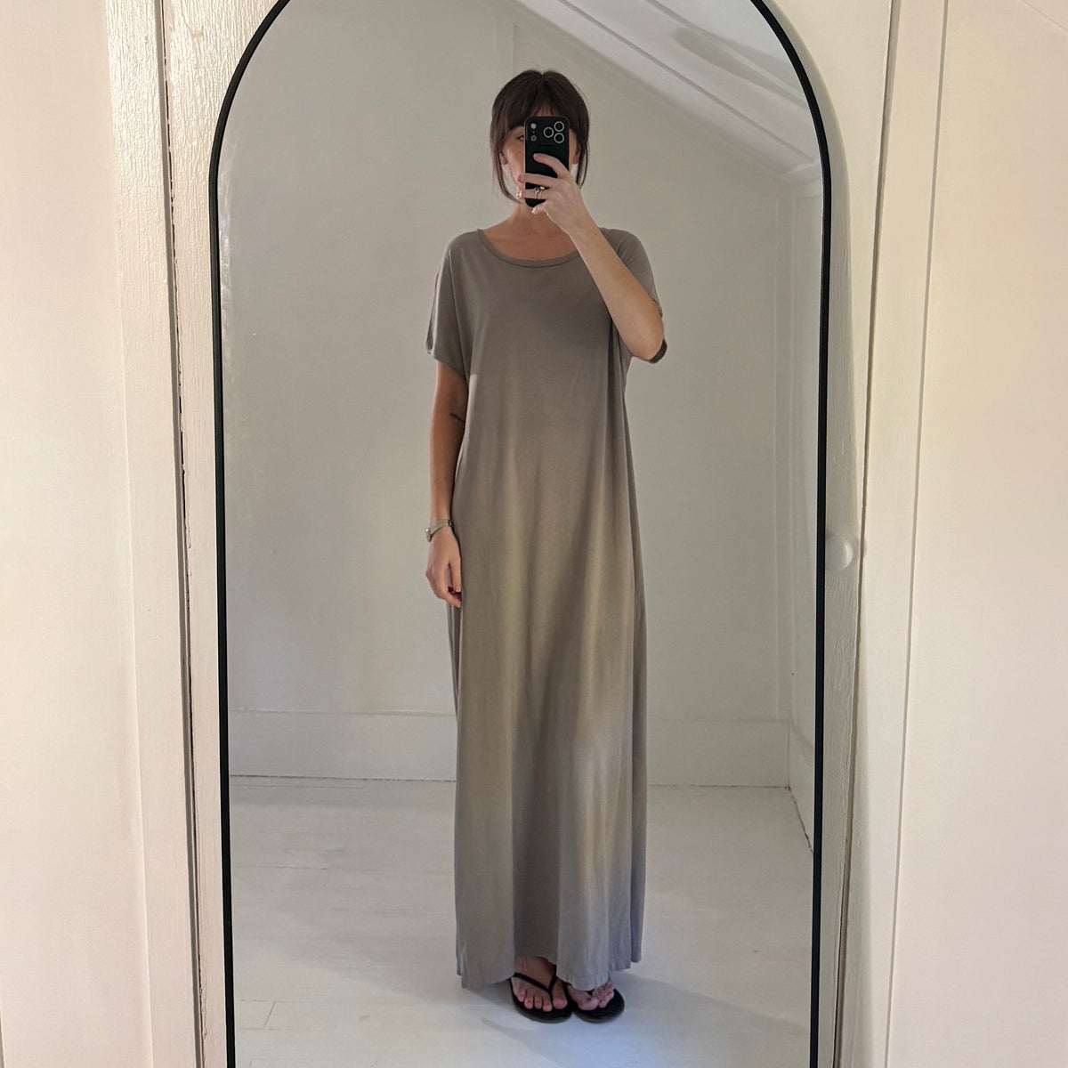 Calder Blake Suria Supima Midi T-Shirt Dress in Anthracite Size M