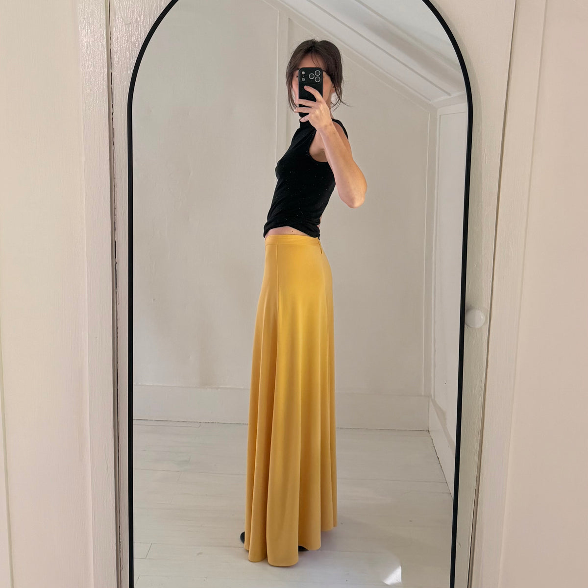 Toteme Fluid Jersey Midi Skirt in Cornsilk Size S