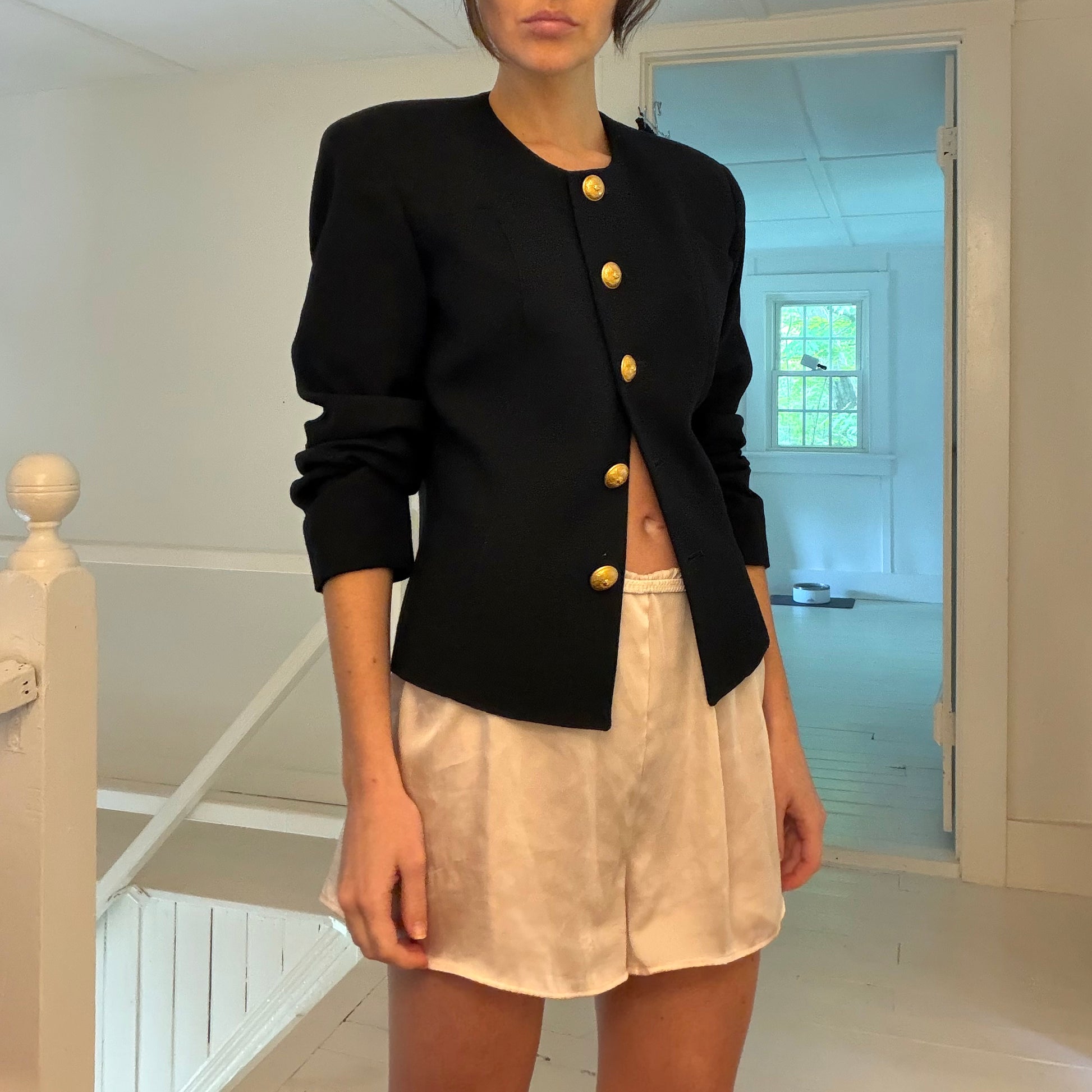 Jones New York Vintage 90s Wool Gold Button Collarless Blazer Size 6