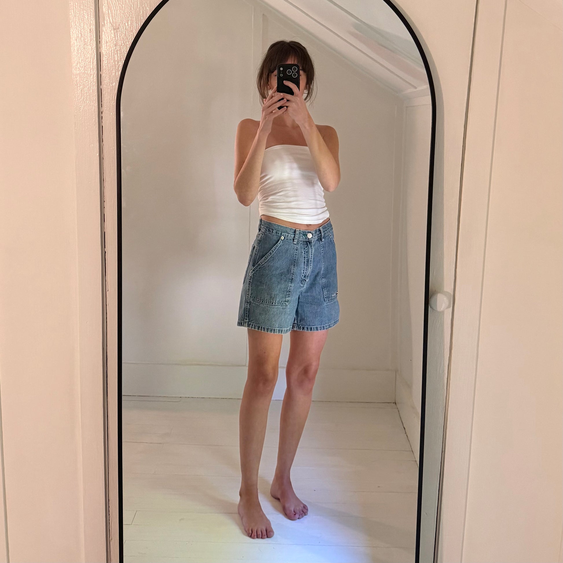 Tommy Jeans / Tommy Hilfiger Vintage Y2K Buckle Back Jean Shorts Size 5