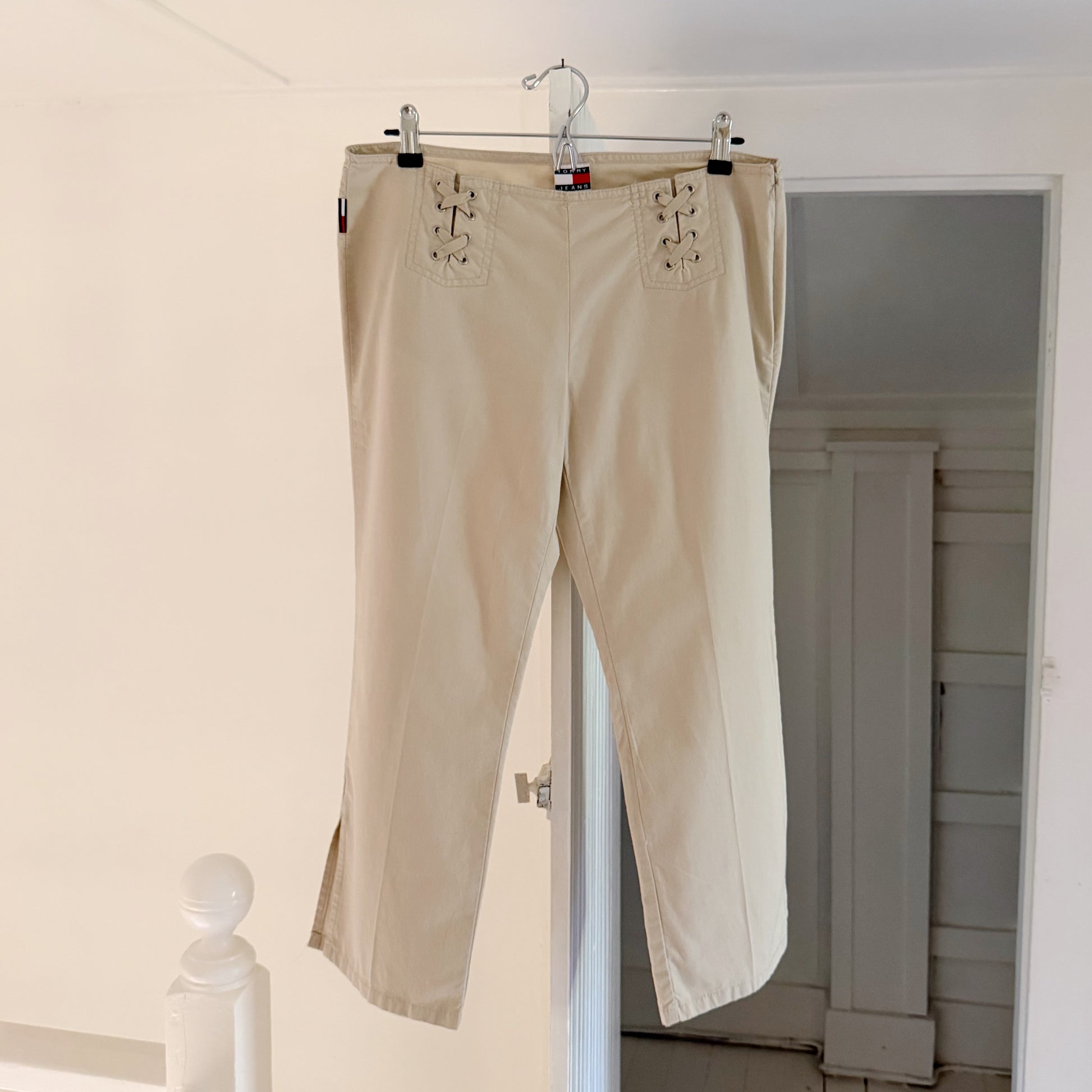 Tommy Jeans / Tommy Hilfiger Vintage '03 Lace Up Low Rise Capri Pants Size 9