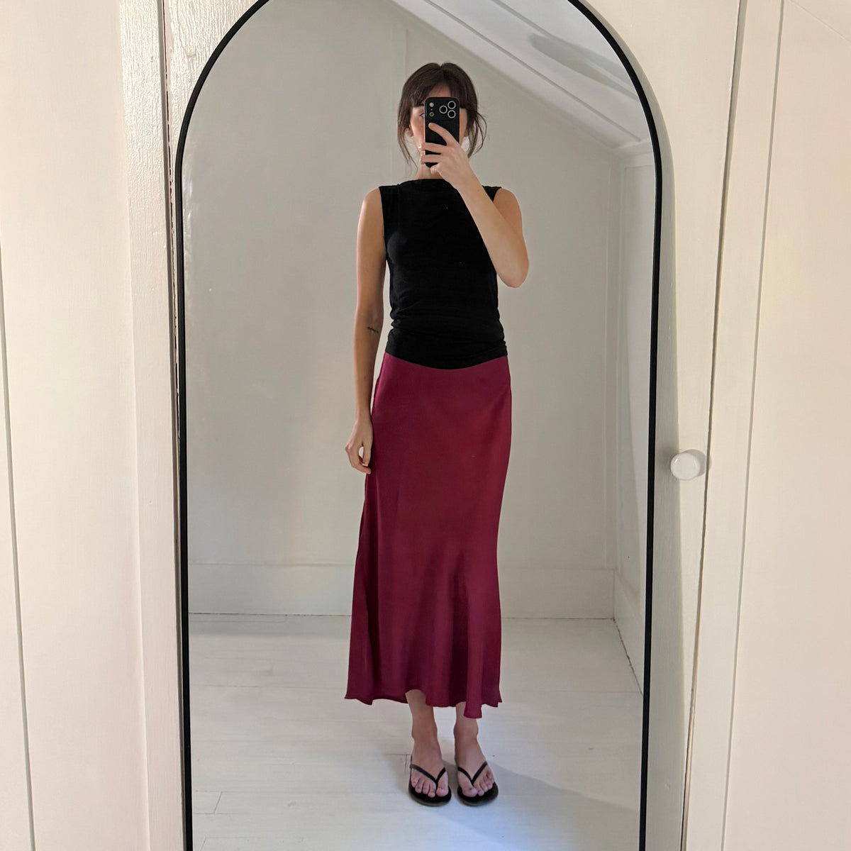 Michael Stars Drea Satin Bias Cut Midi Skirt in Pinot Size M