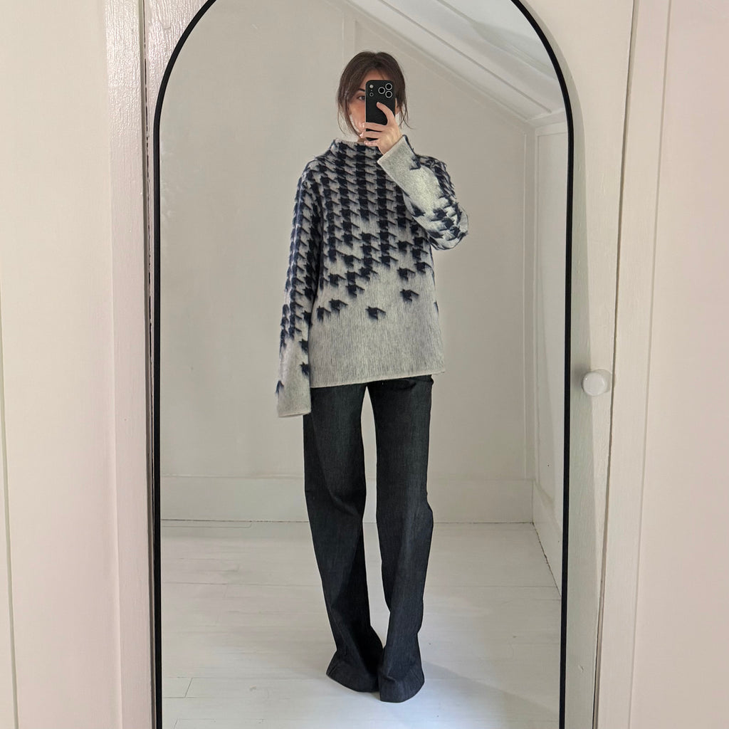 Natan Merino Wool Houndstooth Jacquard Turtleneck Sweater Size 3 Grey/Navy