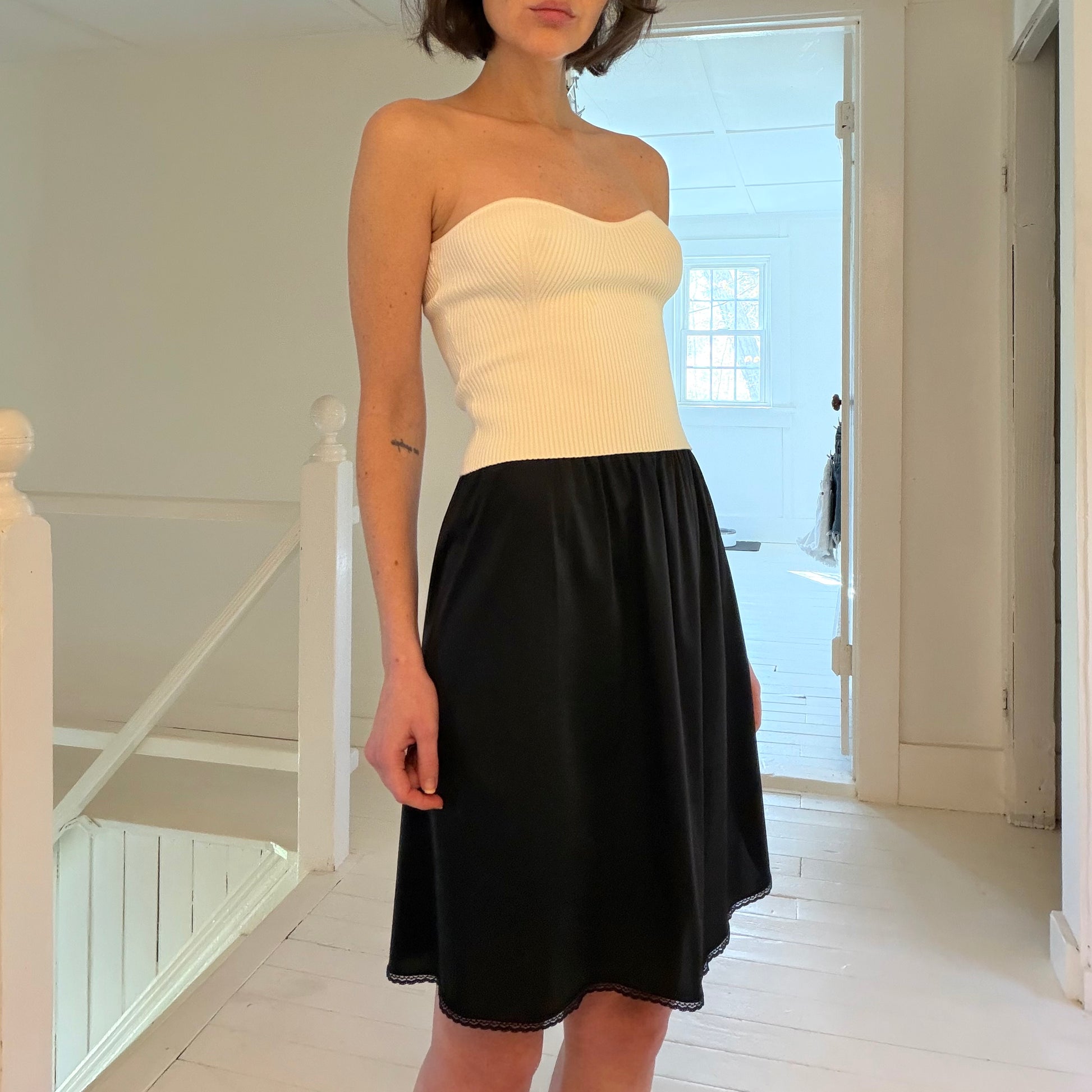 Vanity Fair Vintage 90s Lace Trim Mini Slip Skirt Size M