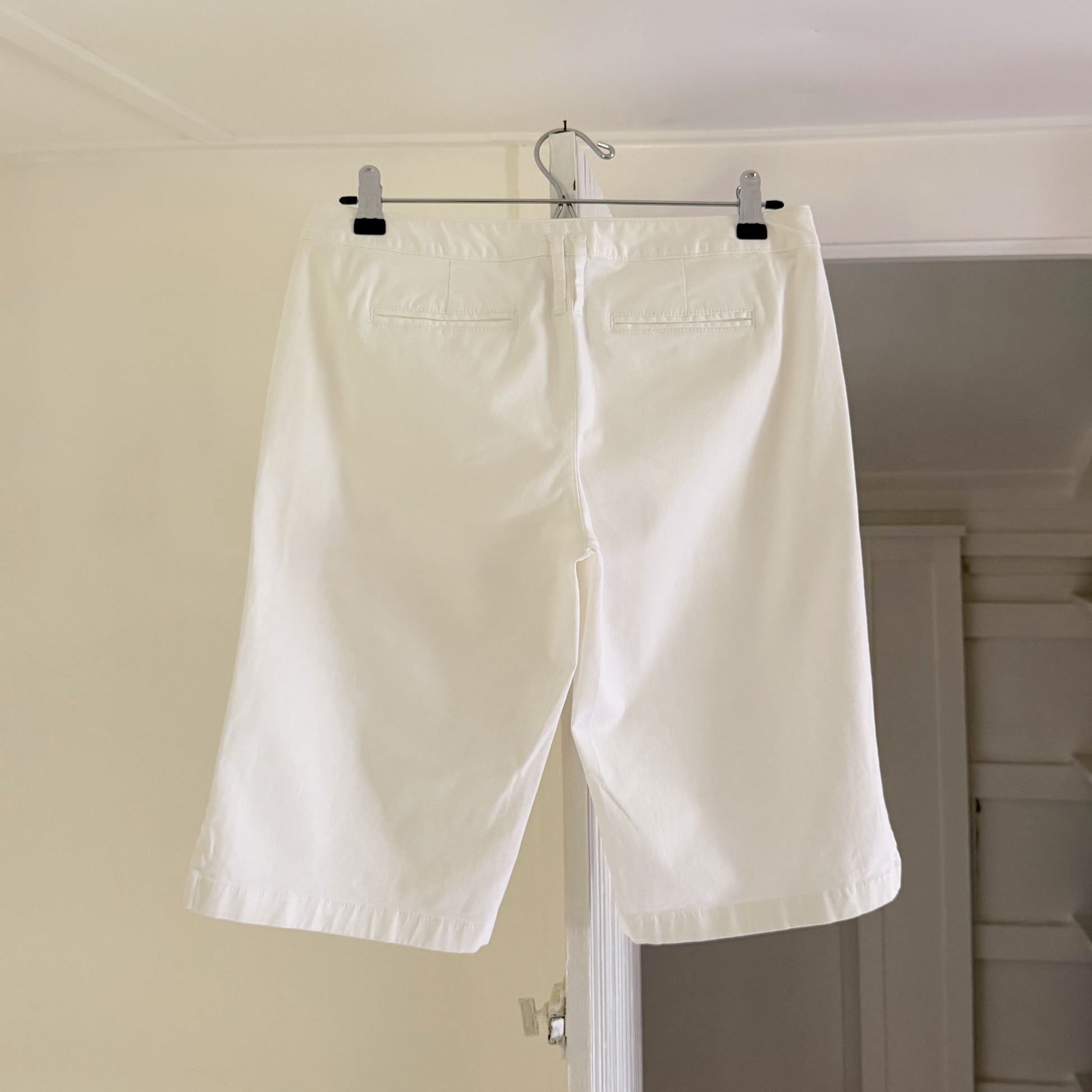 London Jean Vintage Y2K Low Rise Chino Bermuda Shorts Size 2