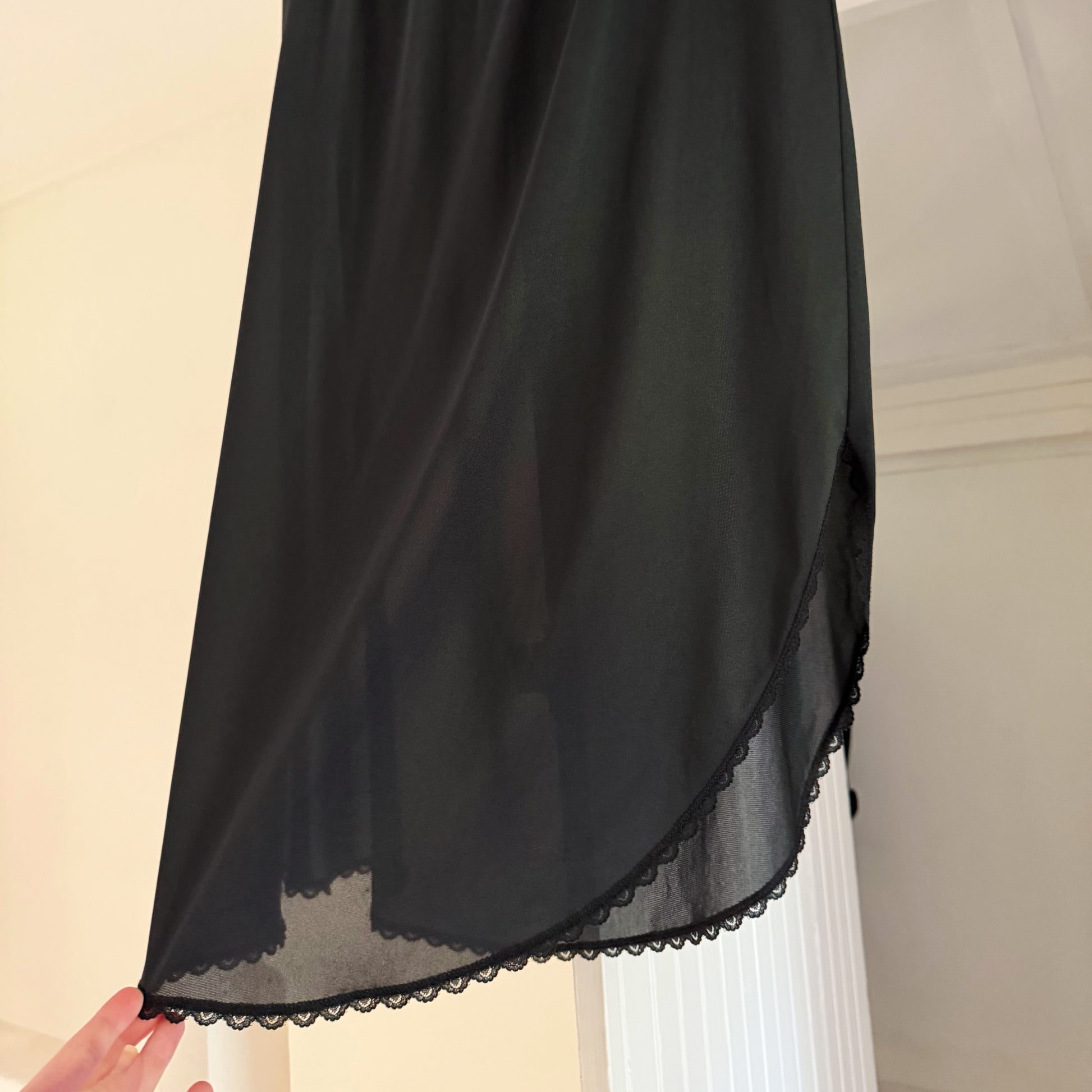 Sears Vintage 70s Lace Trim Midi Slip Skirt Size L