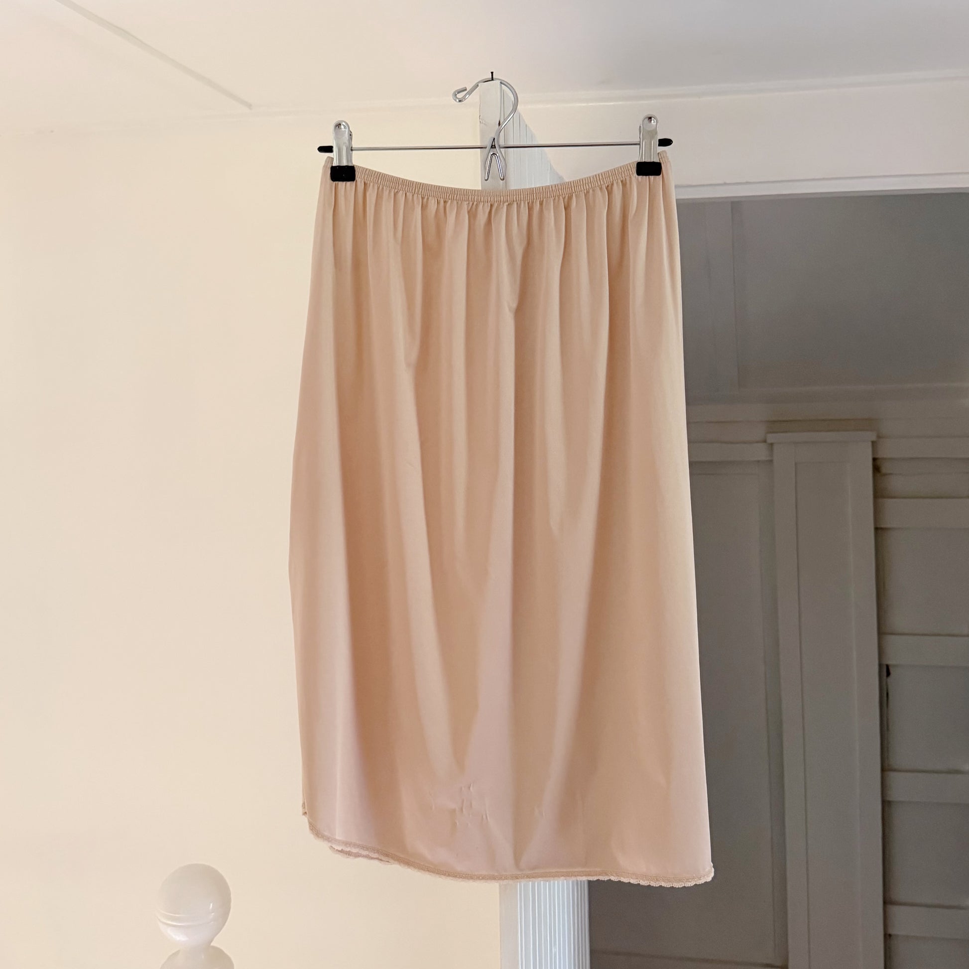 Vanity Fair Vintage Y2K Lace Trim Midi Slip Skirt Size L