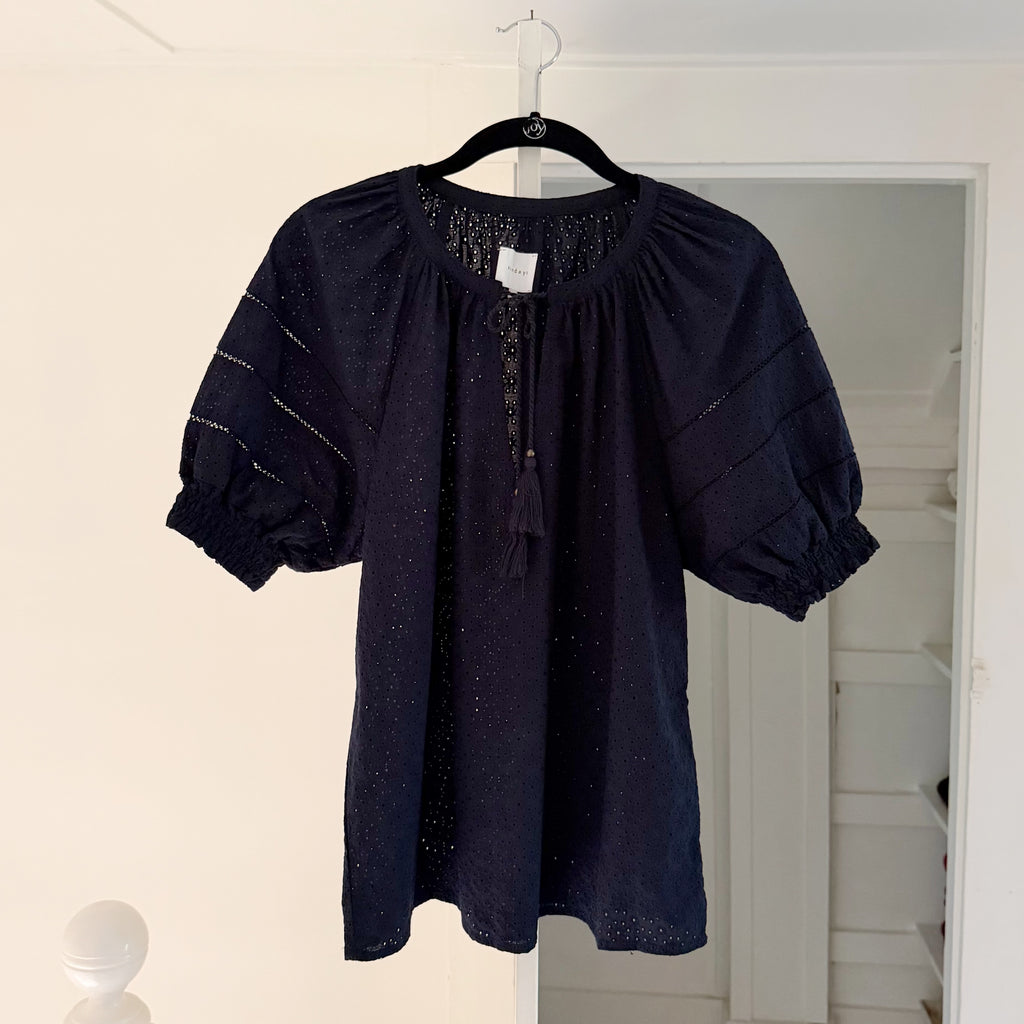 Sundays Colette Anglaise Puff Sleeve Tie Neck Blouse NWOT Size 0