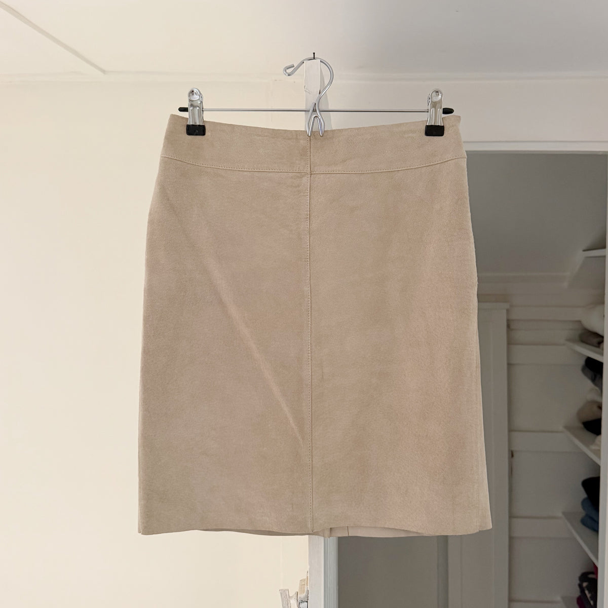 Express World Brand Vintage 90s Suede Leather Mini Pencil Skirt Size 1/2 Beige
