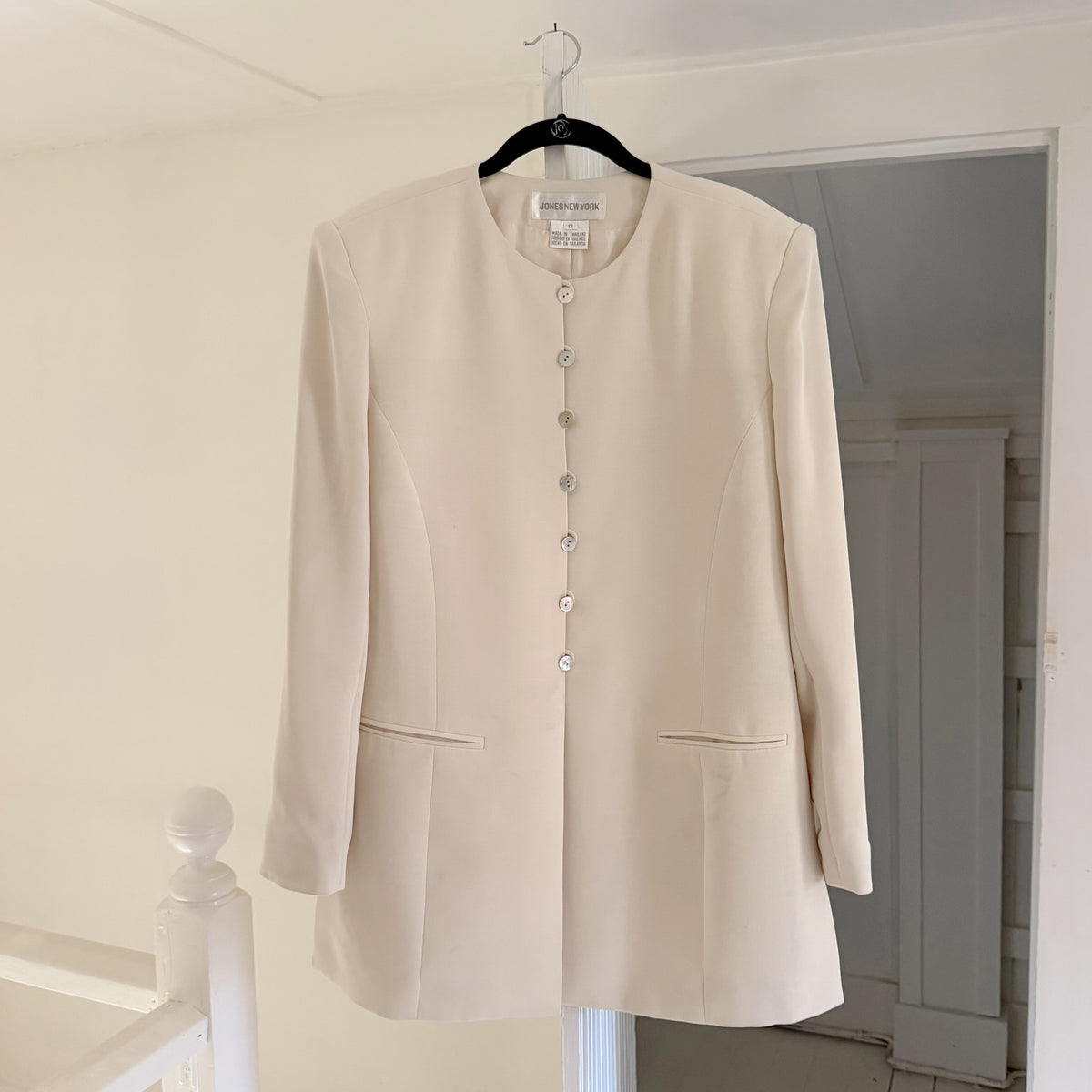 Jones New York Vintage 90s Button Loop Collarless Blazer Jacket Ivory Size 12