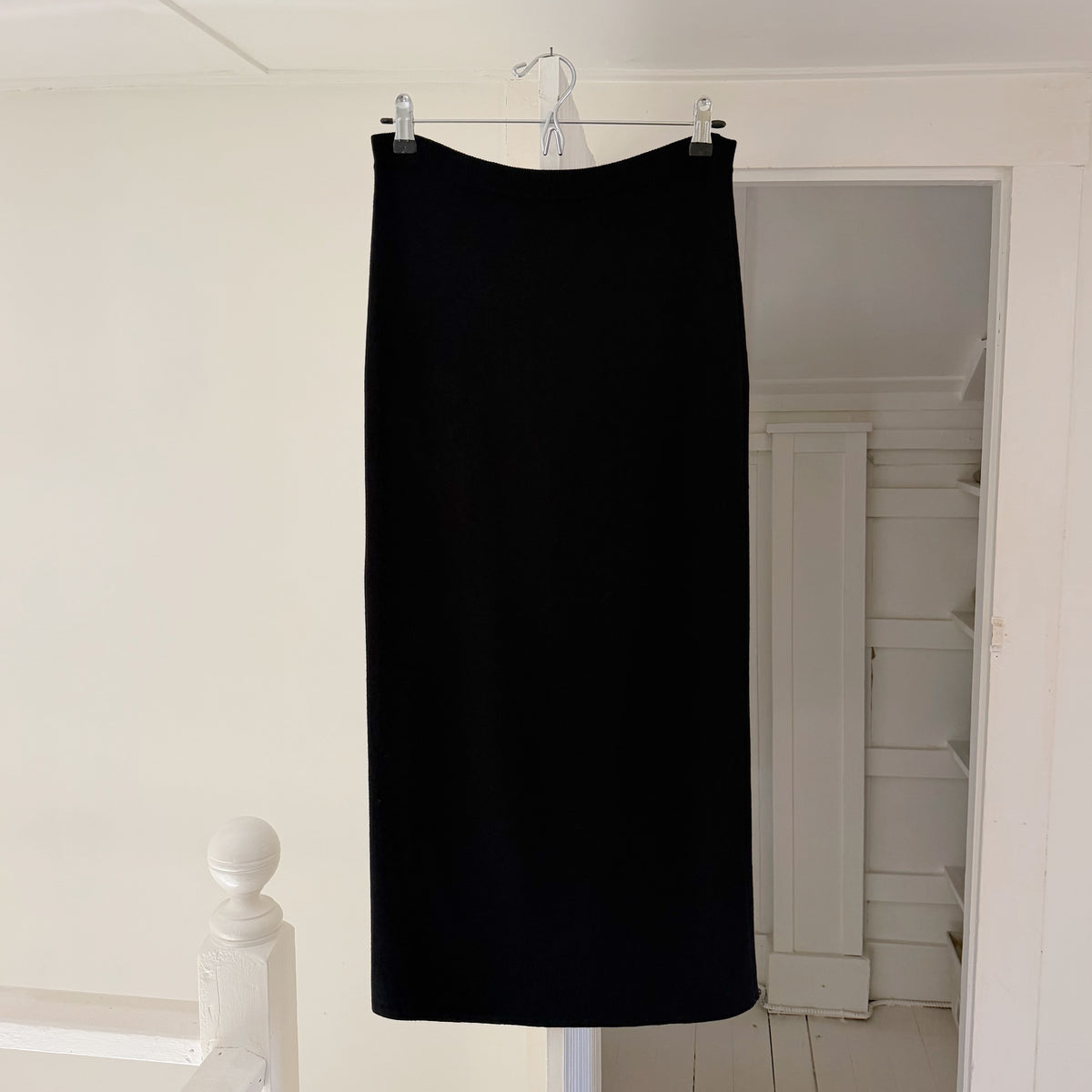Bloomingdale's Vintage 90s Jersey Knit Midi Skirt Size PS Black