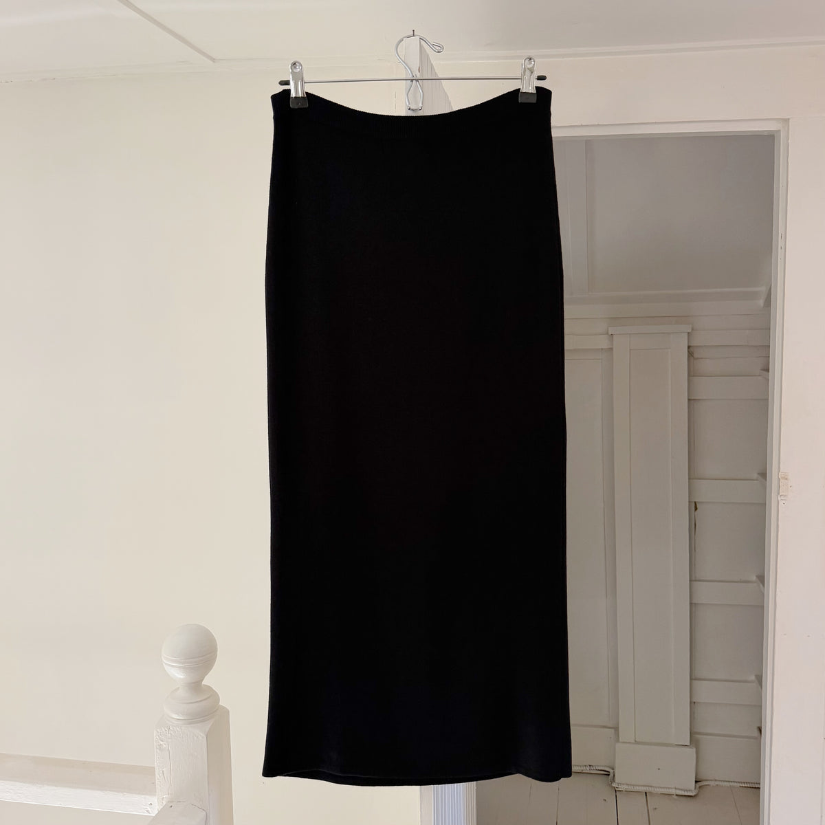 Bloomingdale's Vintage 90s Jersey Knit Midi Skirt Size PS Black