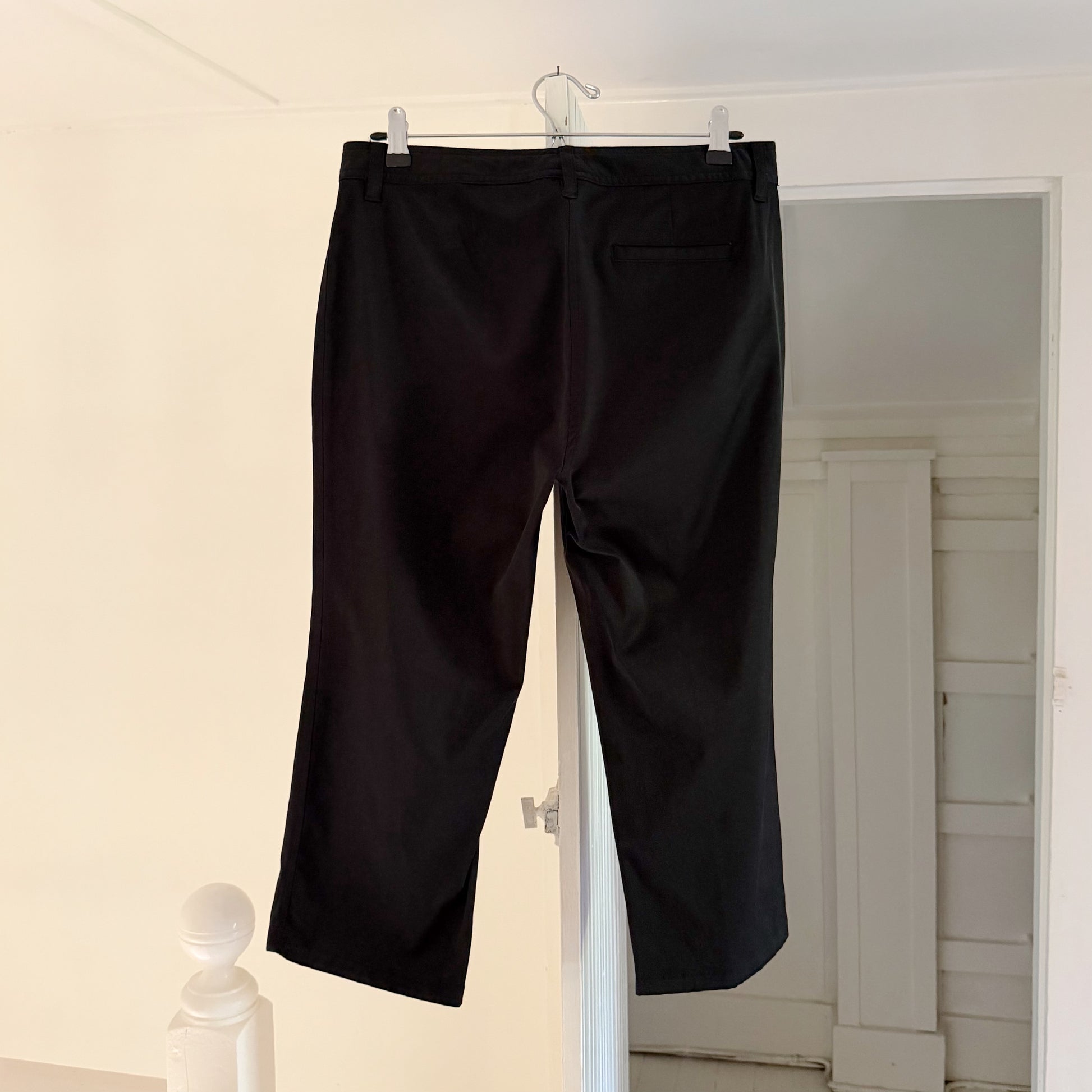 Express Jeans Vintage Y2K Straight Leg Capri Pants Size 7/8