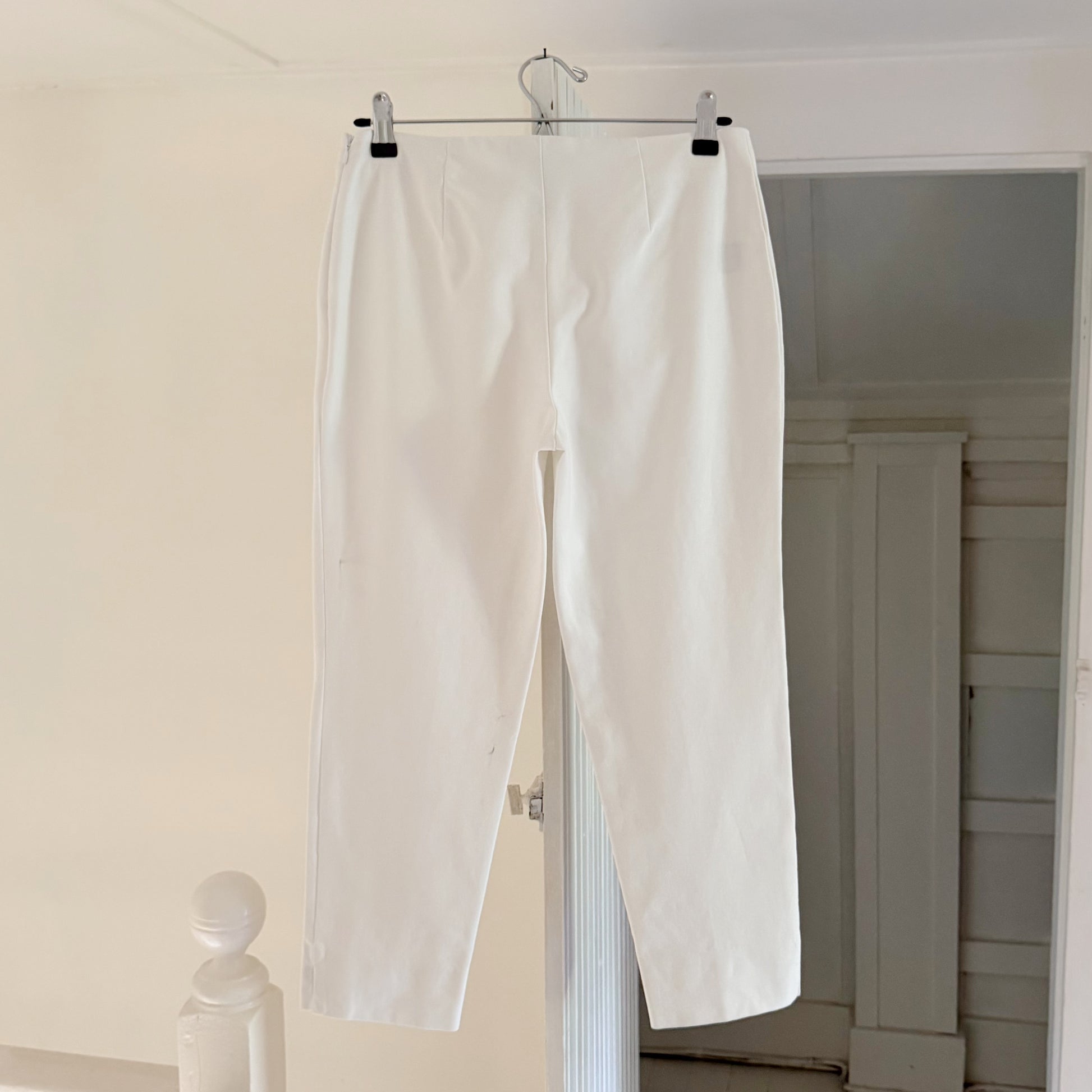 Lands' End Mid Rise Slim Leg Capri Pants Size 6P