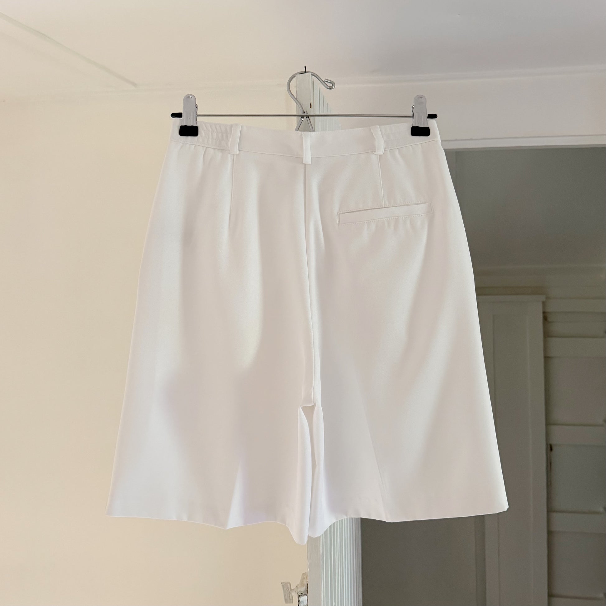 EP Pro Vintage Y2K Pleated Bermuda Shorts Size 4