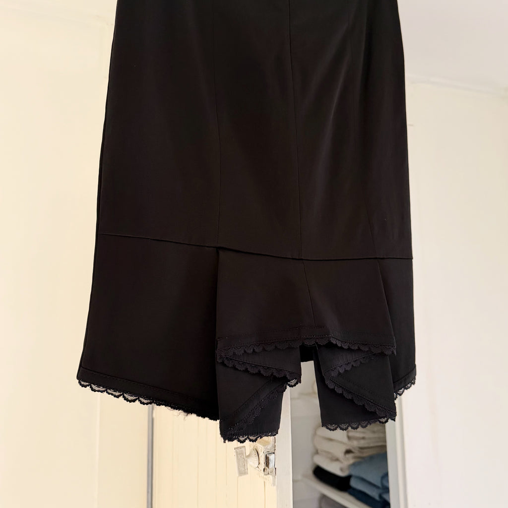 Bebe Vintage Y2K Lace Trim Kick Pleat Pencil Skirt in Black Size 8