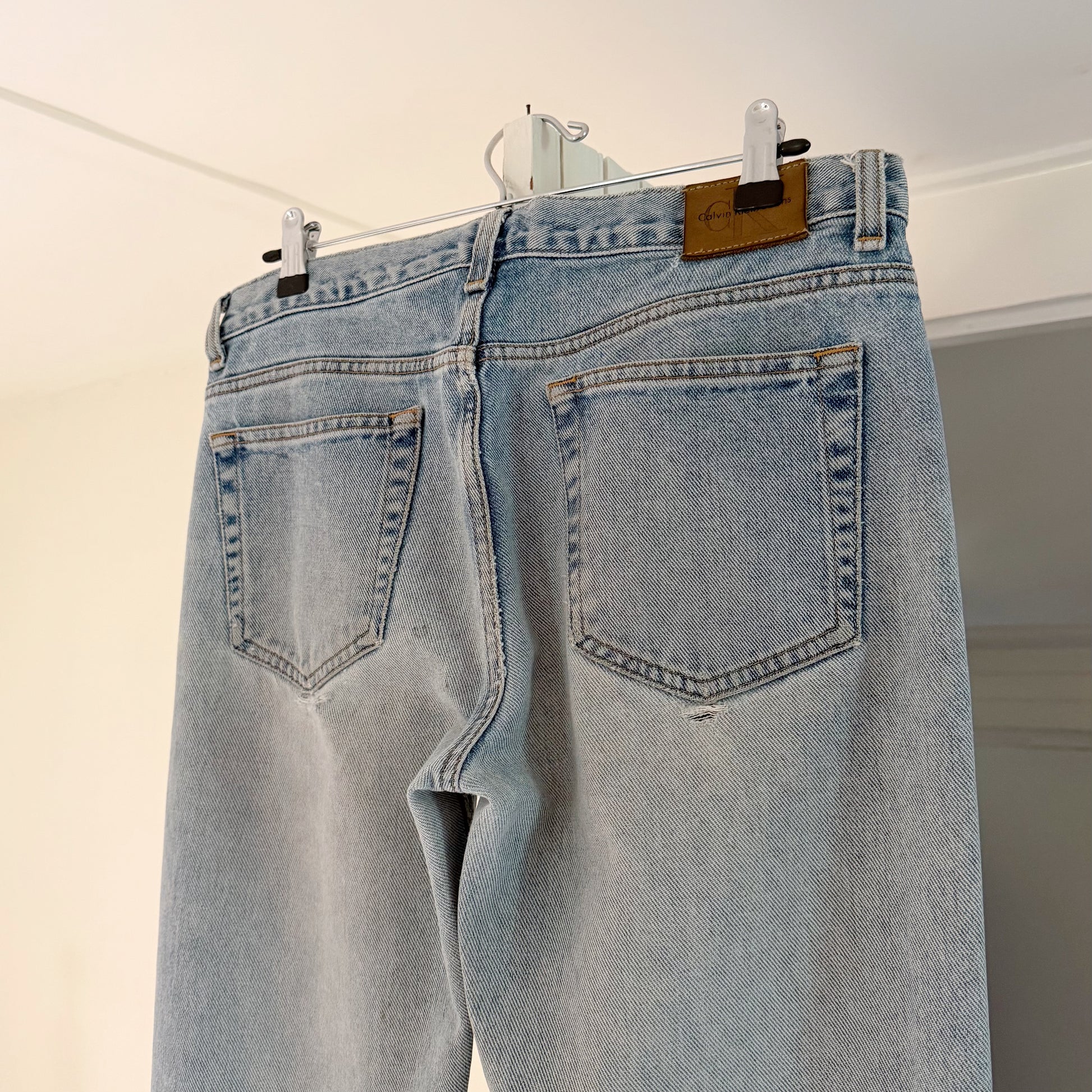 Calvin Klein Jeans Vintage 90s Low Rise Bootcut Jeans Allover Sandblast Size 7