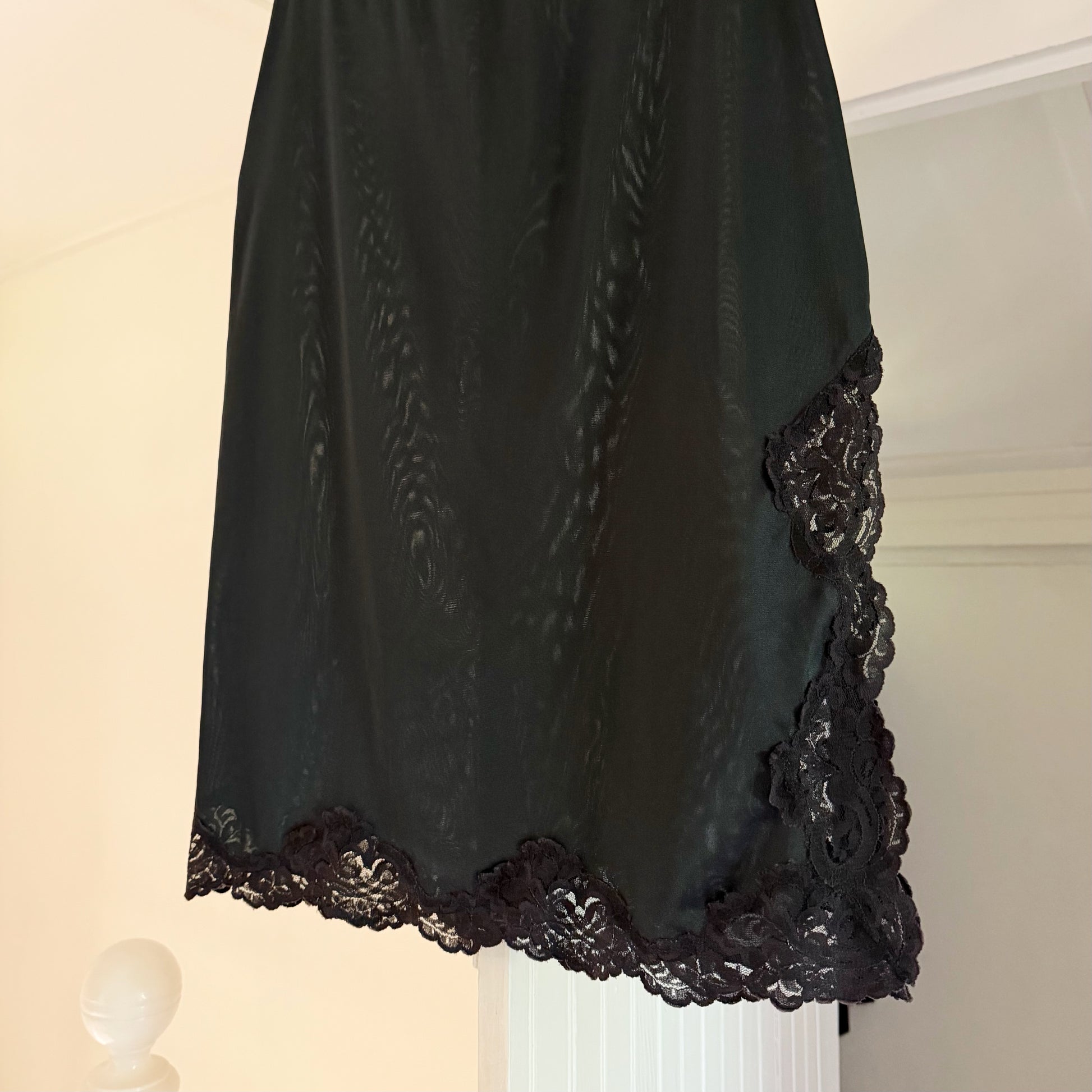 Greenco Maid Vintage Lace Trim Midi Slip Skirt Size S