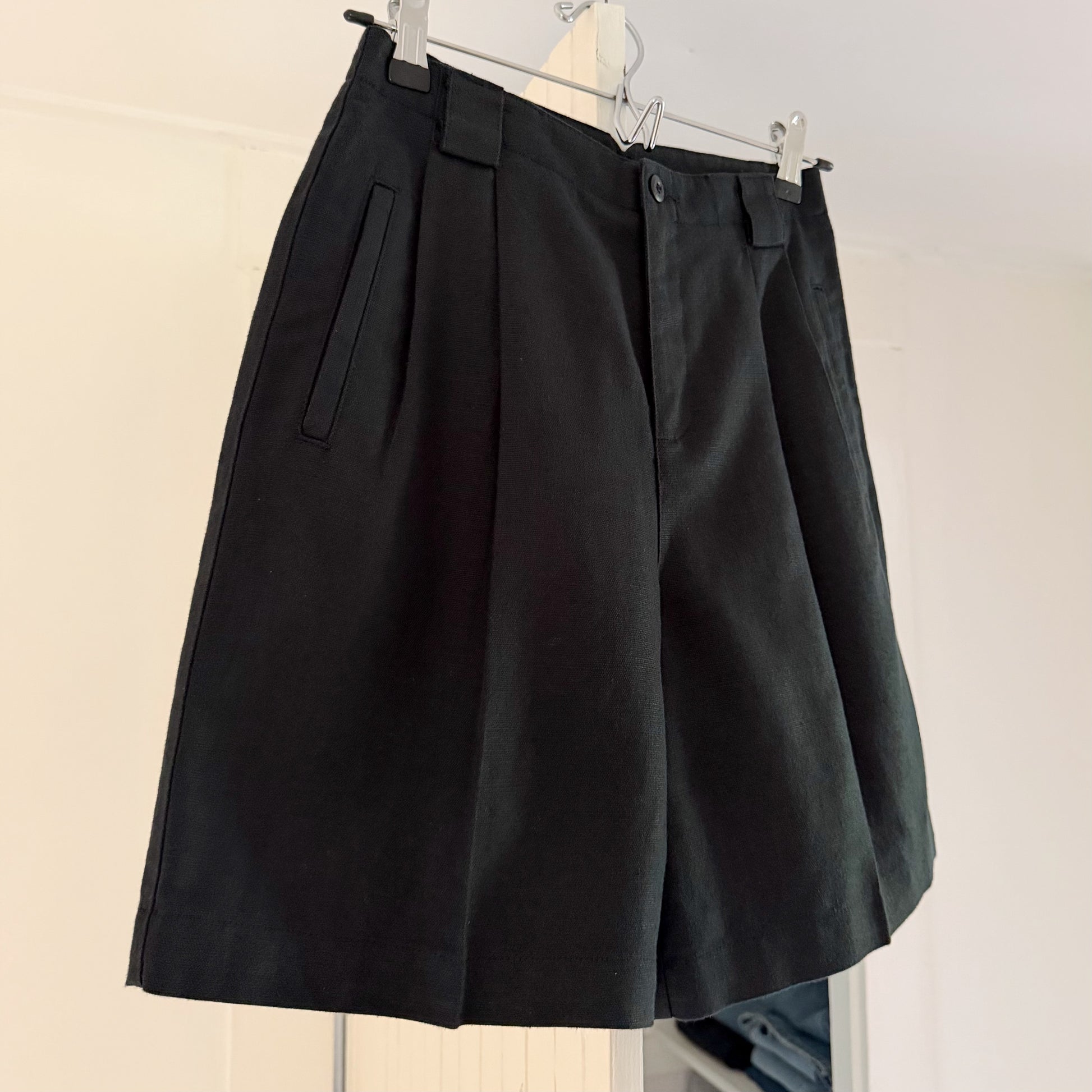Liz Claiborne Vintage 90s Linen Pleated Shorts Size 2P