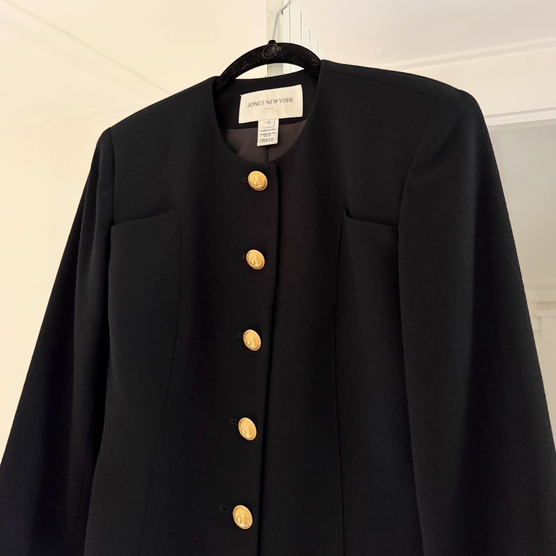 Jones New York Vintage 90s Wool Gold Button Collarless Blazer Size 6