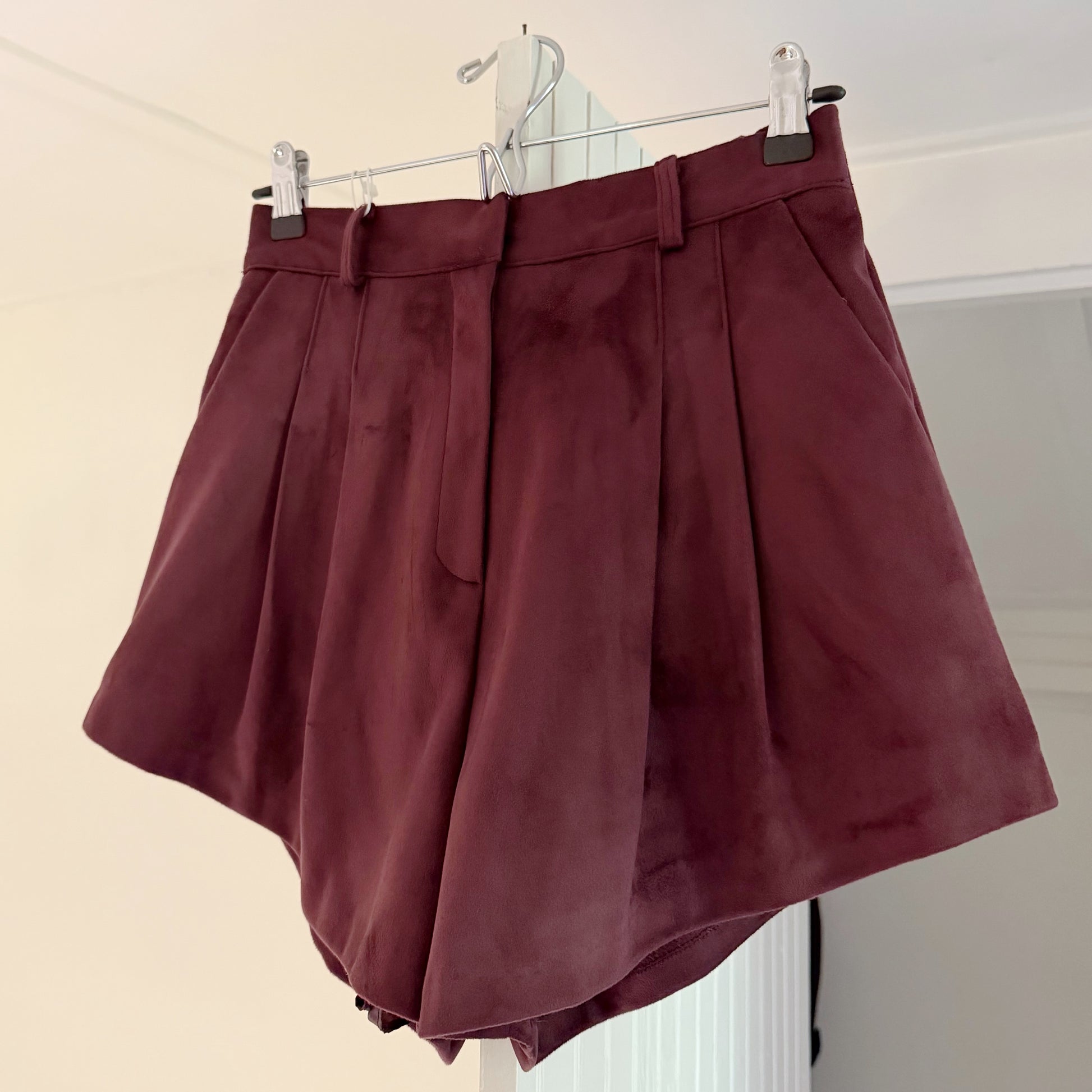 Source Unknown Vegan Suede Pleated Shorts NWT Size S/M