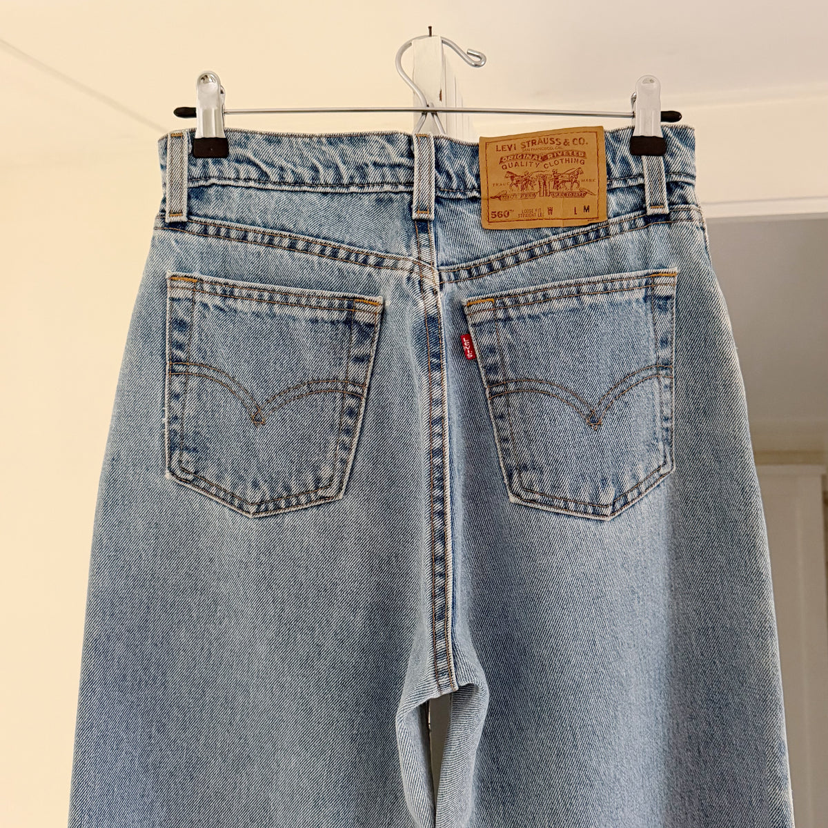 Levi's 560 Vintage '96 Loose Fit Straight Leg Jeans Size 7 Med Light Wash