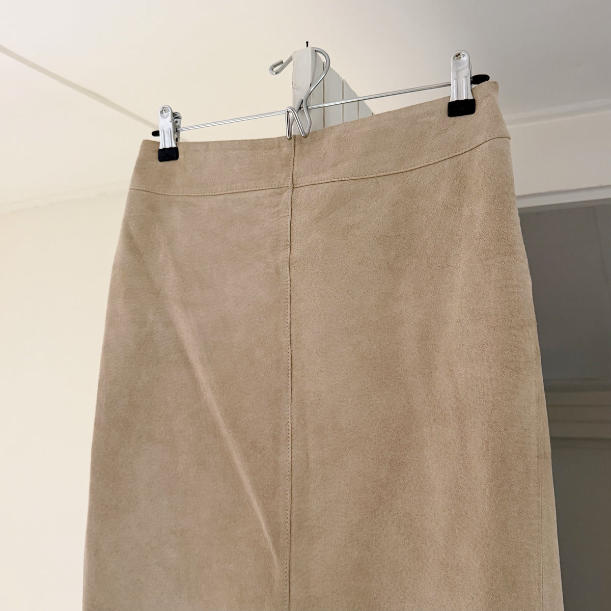 Express World Brand Vintage 90s Suede Leather Mini Pencil Skirt Size 1/2 Beige