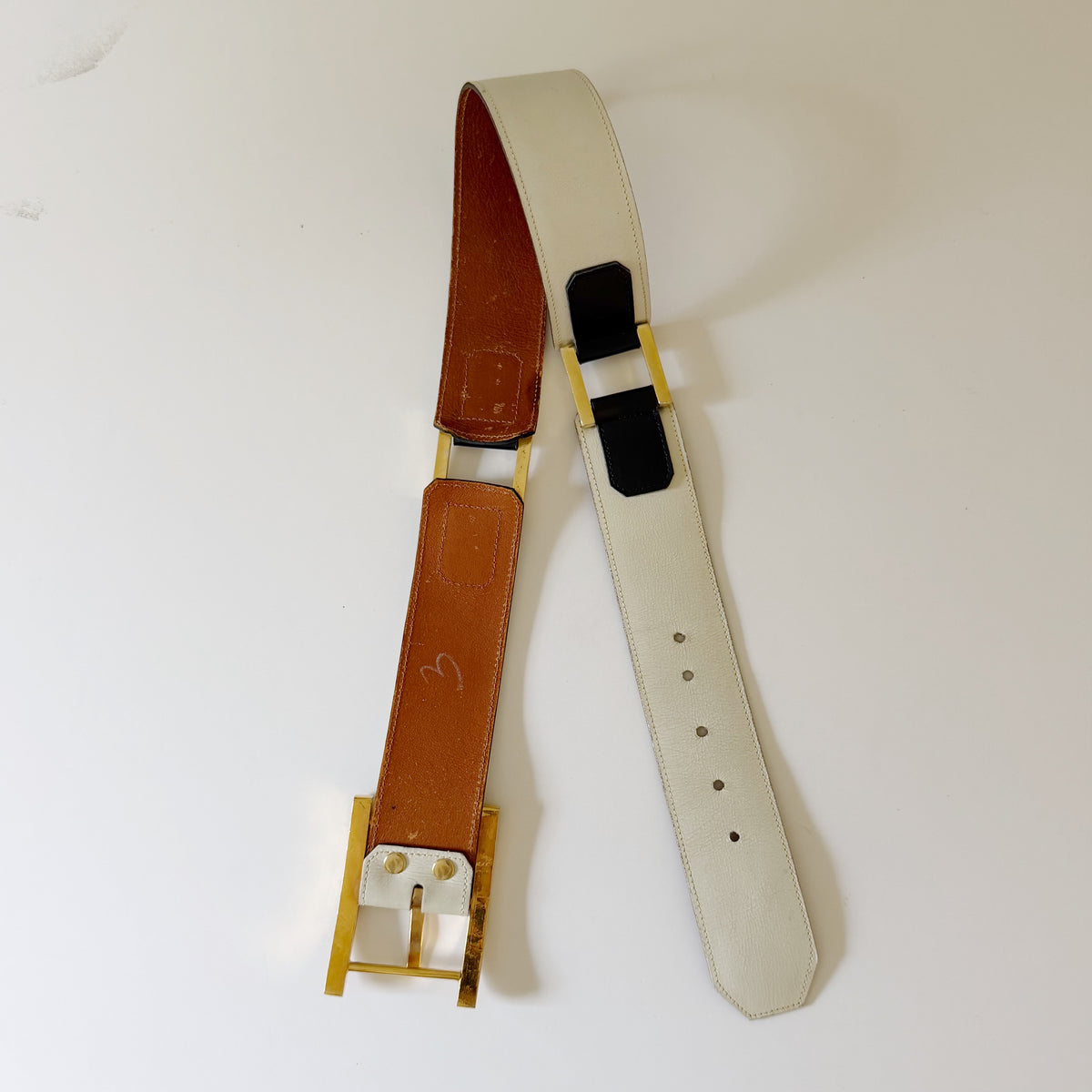 Saks Fifth Avenue Vintage 80s Leather Gold Buckle Waist Belt White/Black Size S