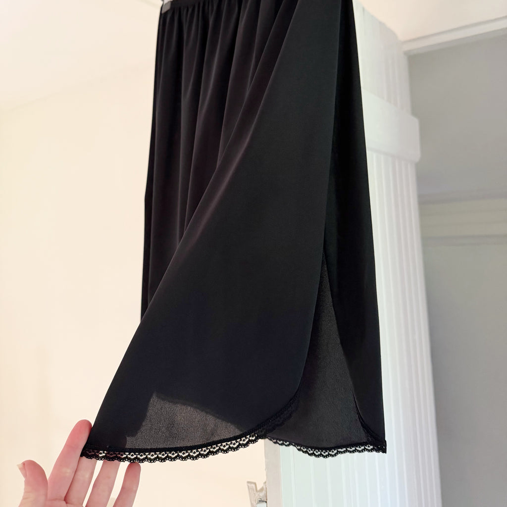 Vanity Fair Vintage 90s Lace Trim Mini Slip Skirt Size M