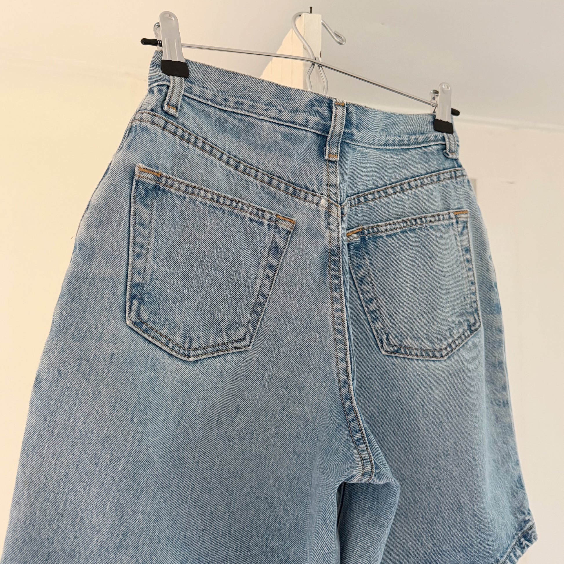 Gap Vintage 90s Classic Fit Jean Shorts Size 2