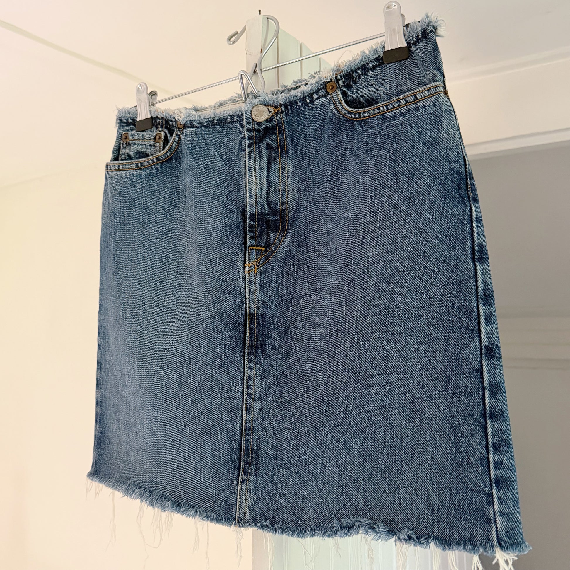 Lucky Brand Dungarees Vintage Y2K Raw Hems Denim Skirt Size 2/26