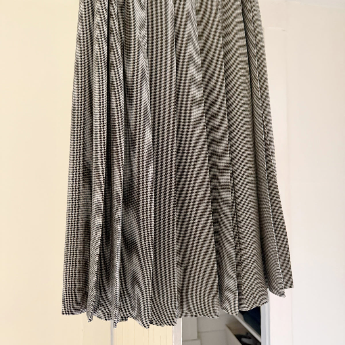 Christian Dior The Suit Vintage 80s Houndstooth Pleated Midi Skirt Size 6