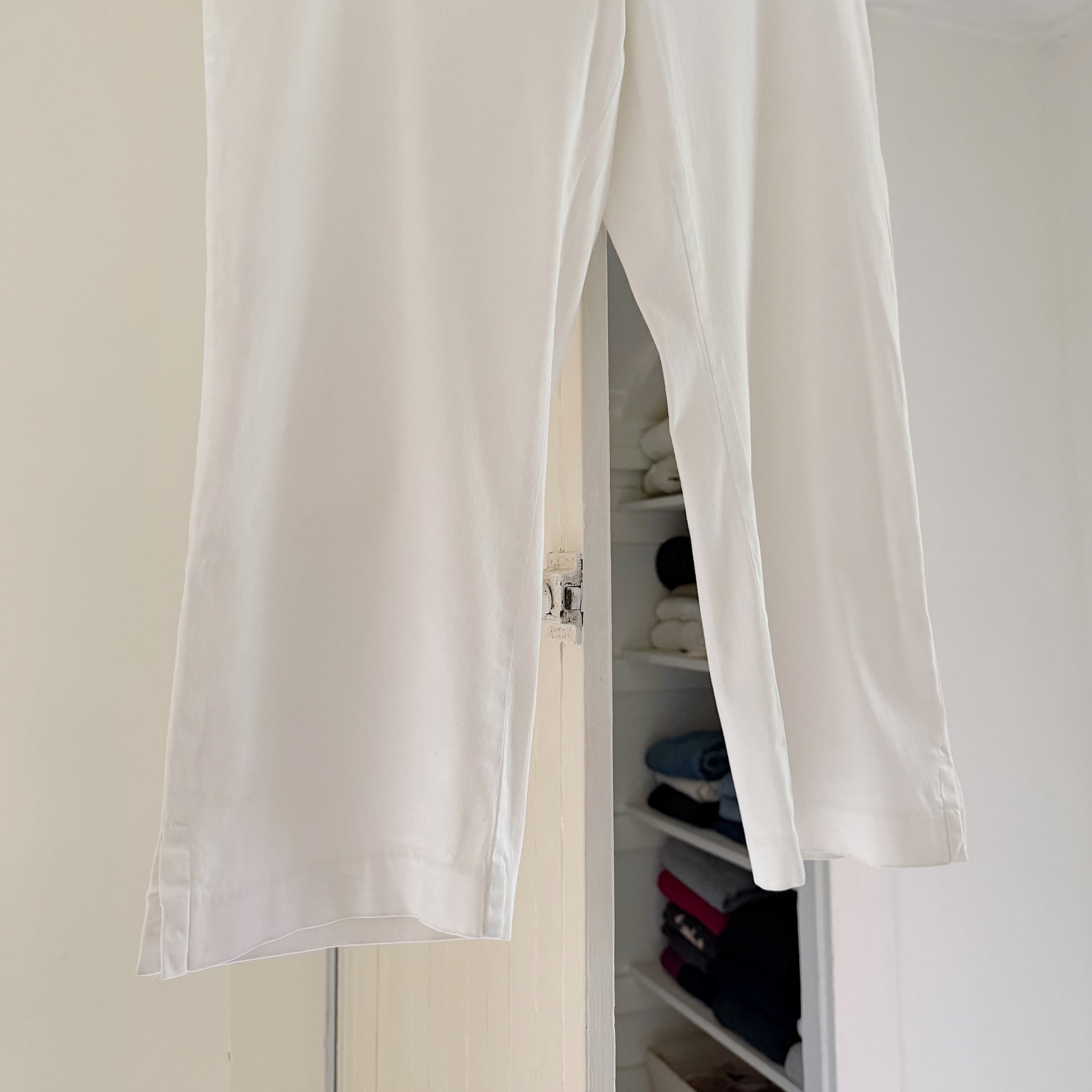 Express Vintage Y2K Straight Leg Capri Pants Size 9/10