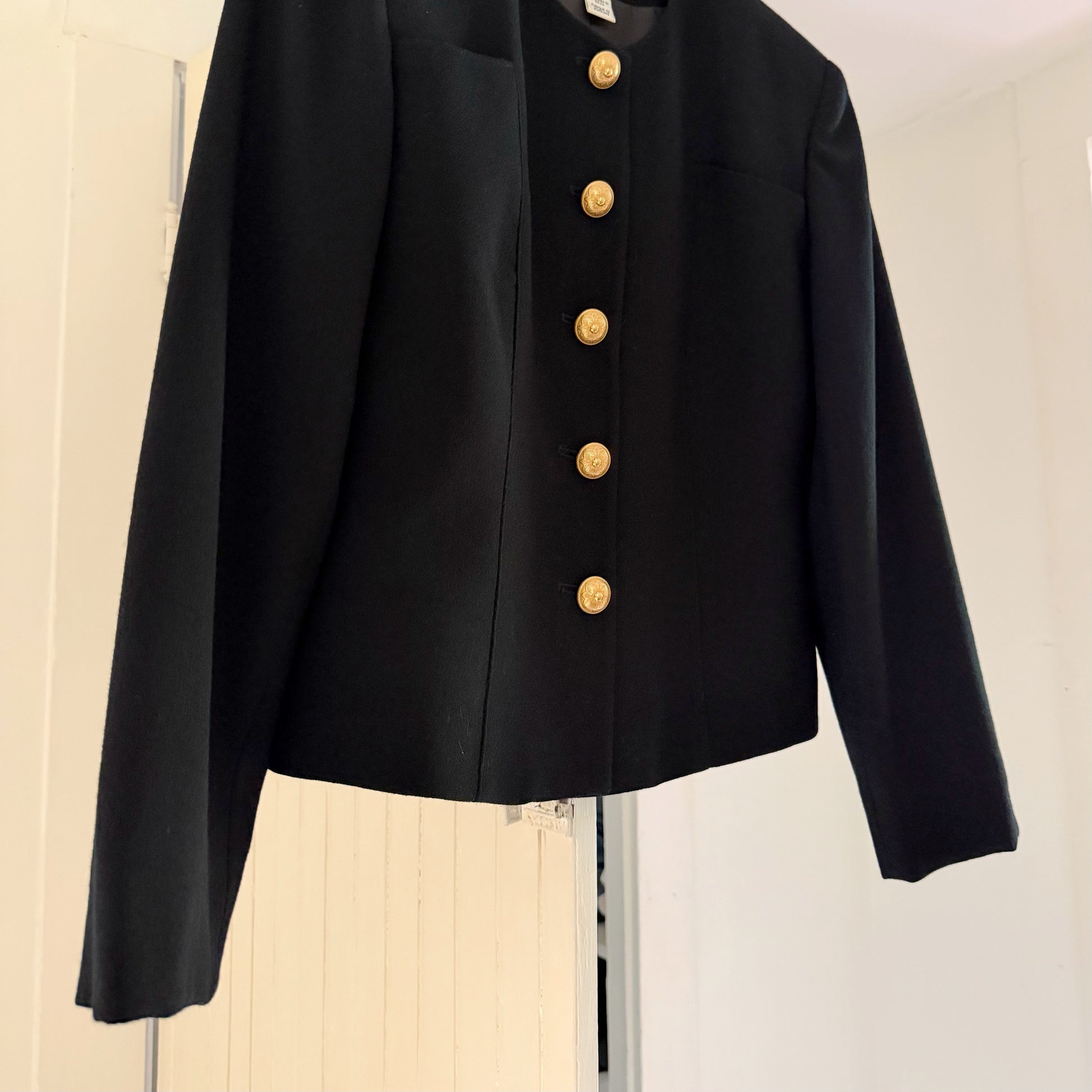 Jones New York Vintage 90s Wool Gold Button Collarless Blazer Size 6
