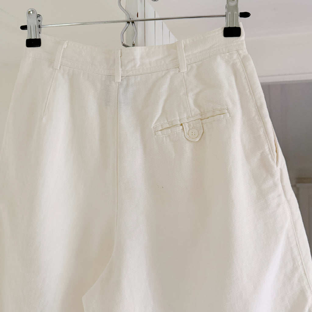 LizSport Vintage 90s Linen Pleated Bermuda Shorts