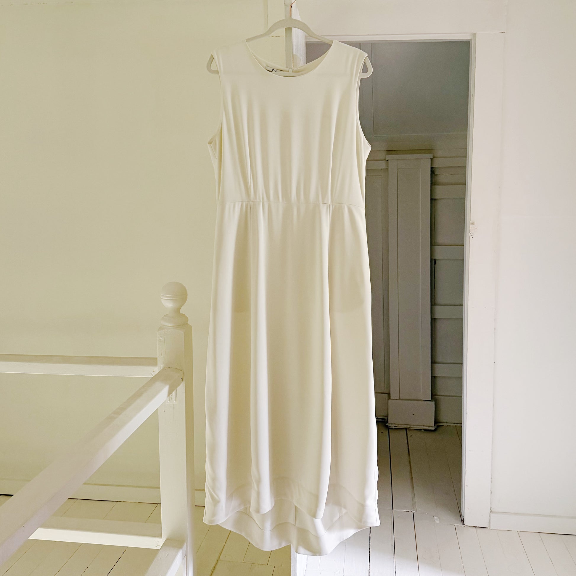 Co Collection Sleeveless High-Low Midi Dress in Ivory Size XL