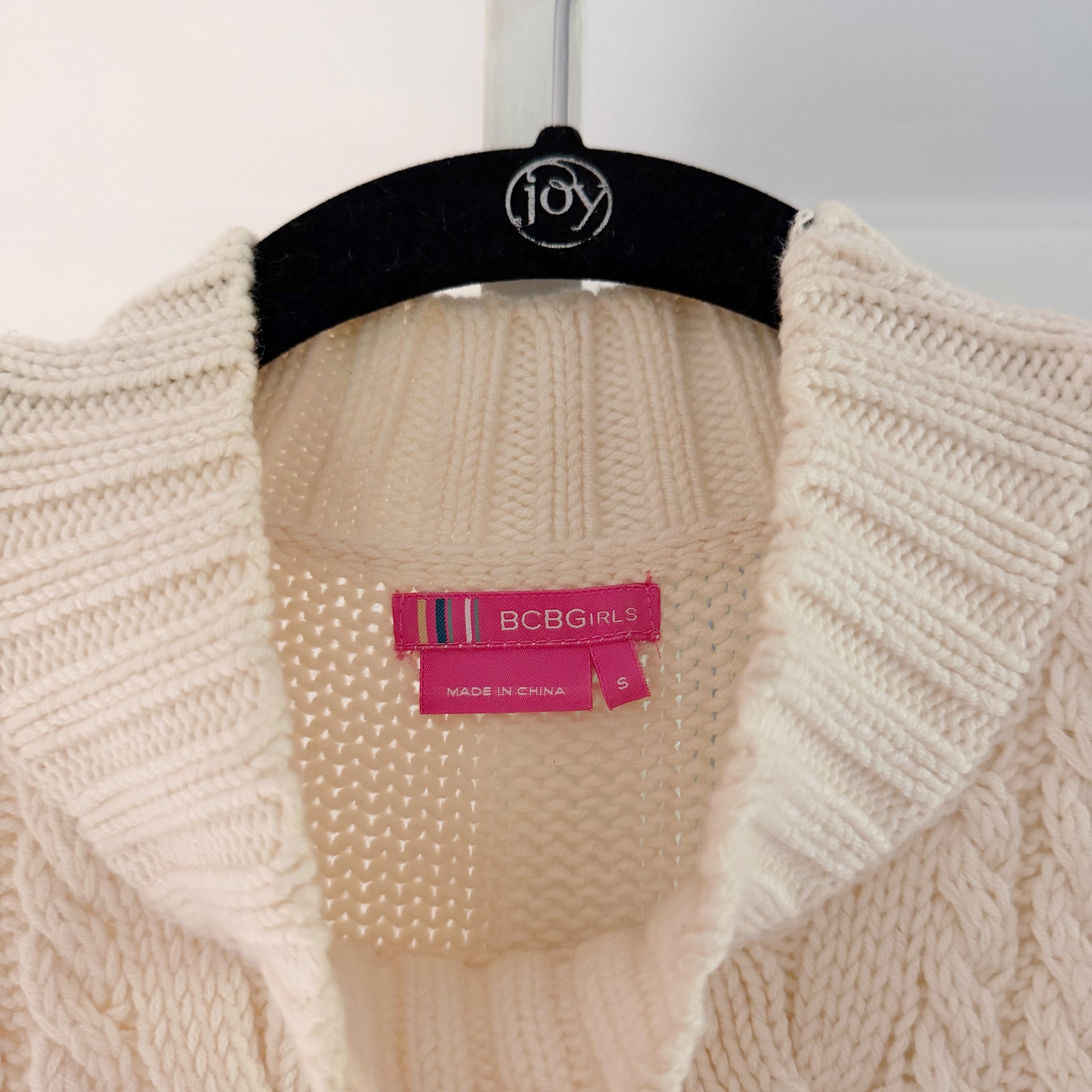 BCBGirls Vintage Y2K Cable Knit Capped Sleeve Mockneck Sweater Size S