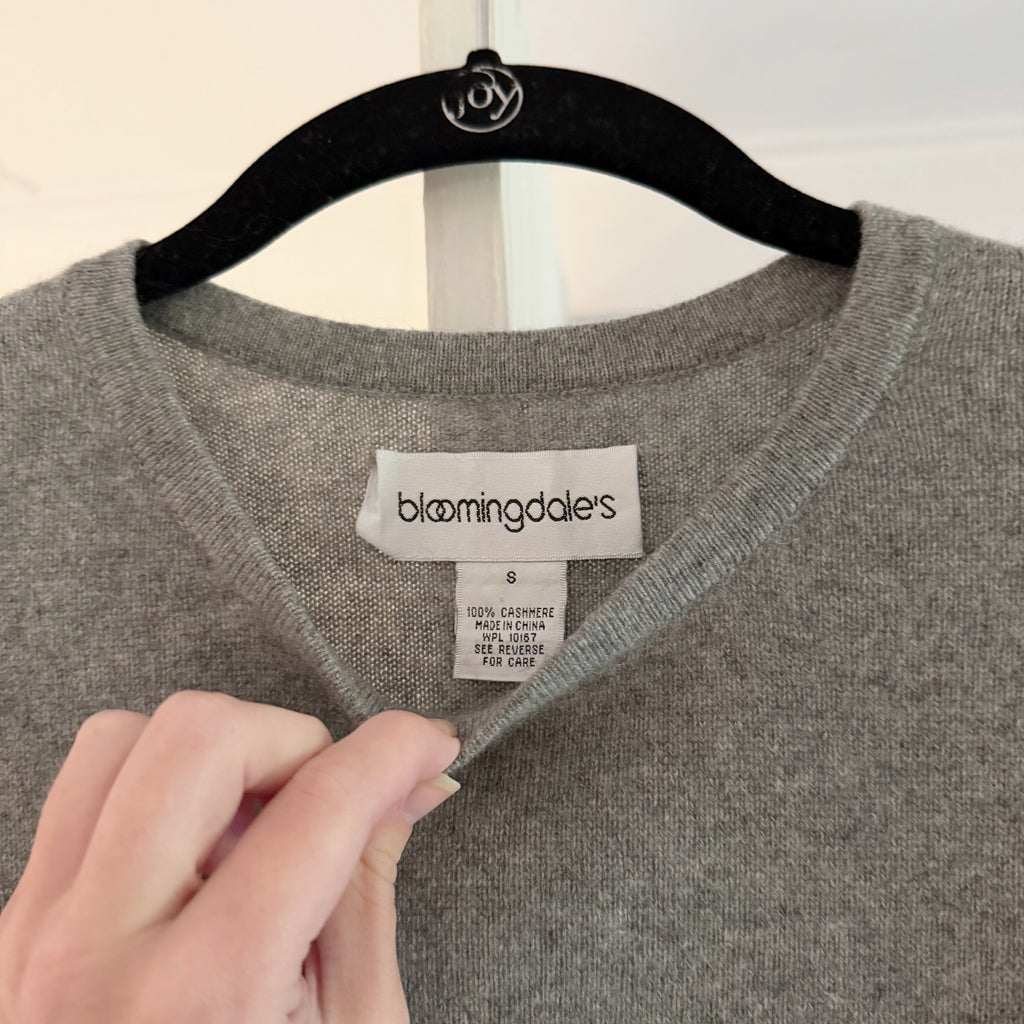Bloomingdale's Vintage 90s Cashmere Crewneck Sweater Size S