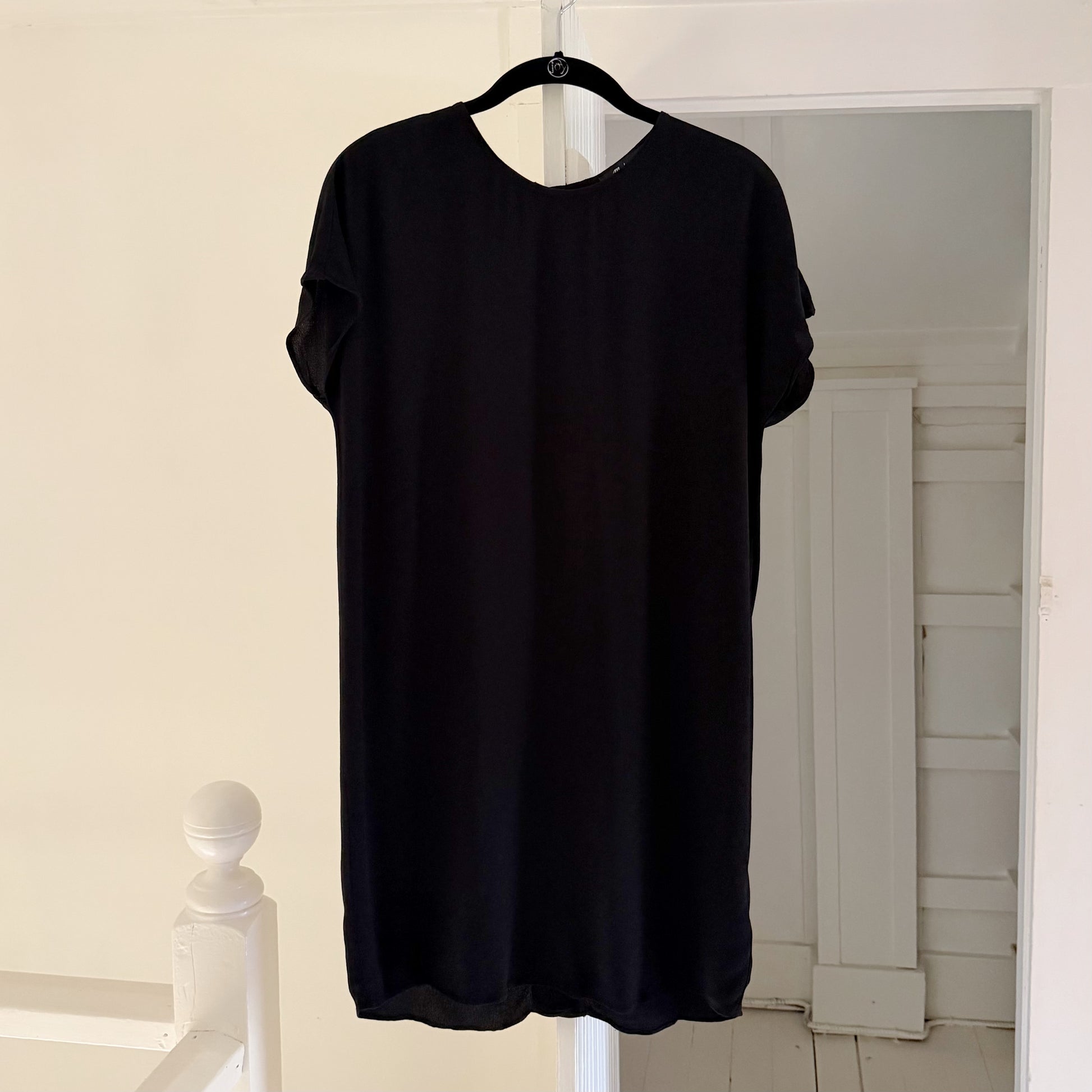Madewell Crewneck Button-Back Easy Mini Dress in True Black Size XXS