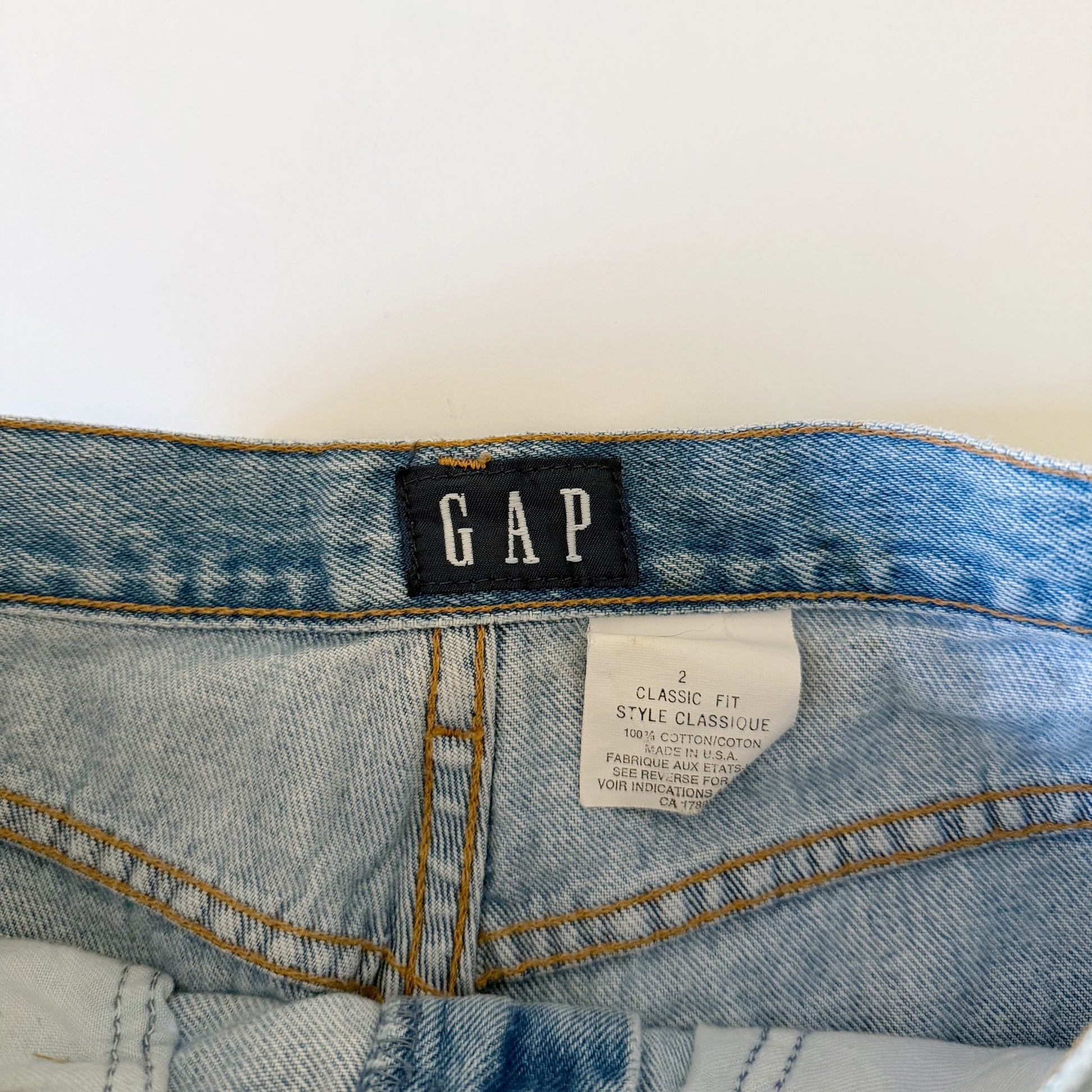 Gap Vintage 90s Classic Fit Jean Shorts Size 2