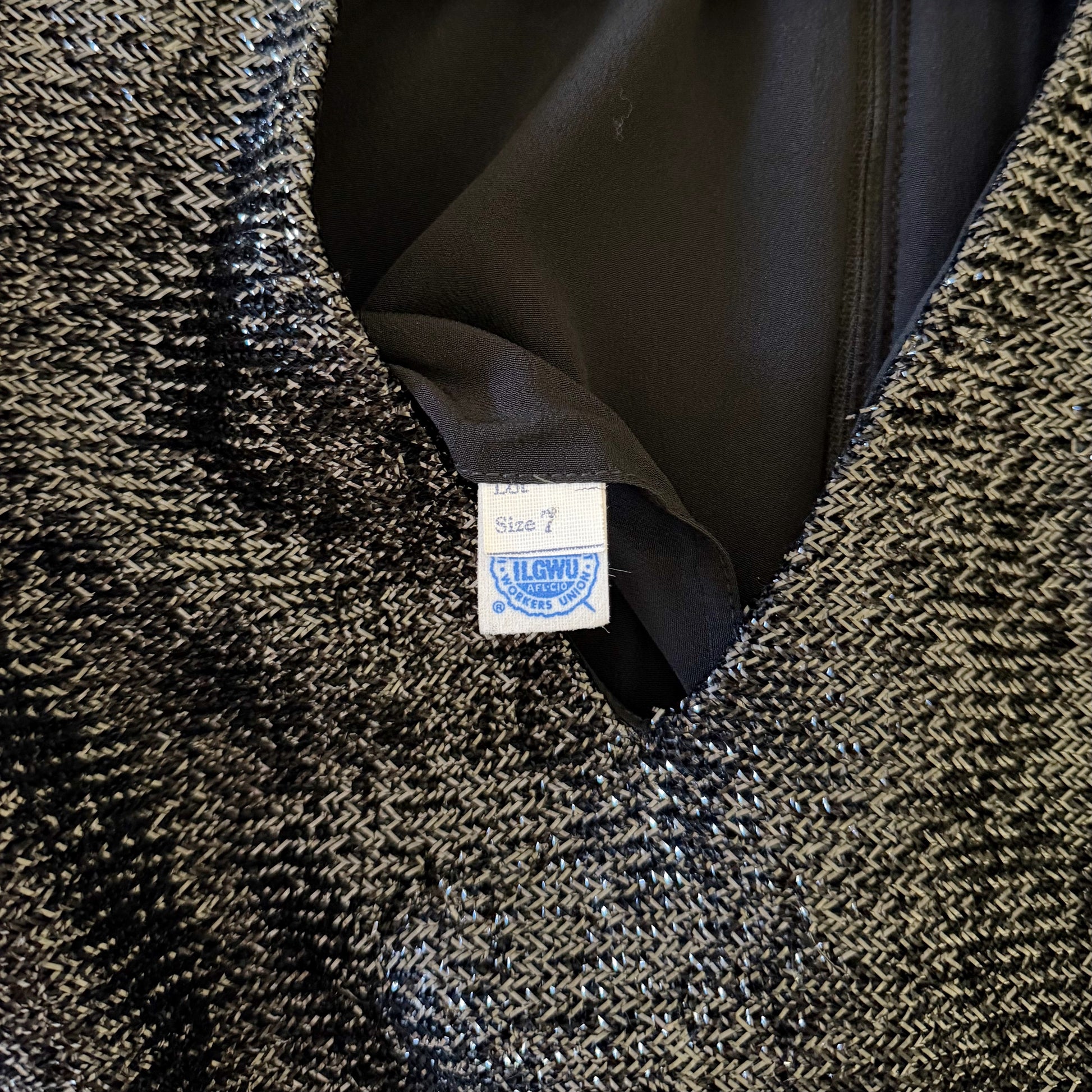 Saks Fifth Avenue Vintage 60s Metallic Tinsel Top Size 7