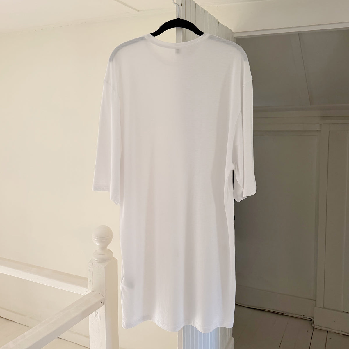 Toteme Tencel-Cotton Relaxed Tee Dress in White Size XS