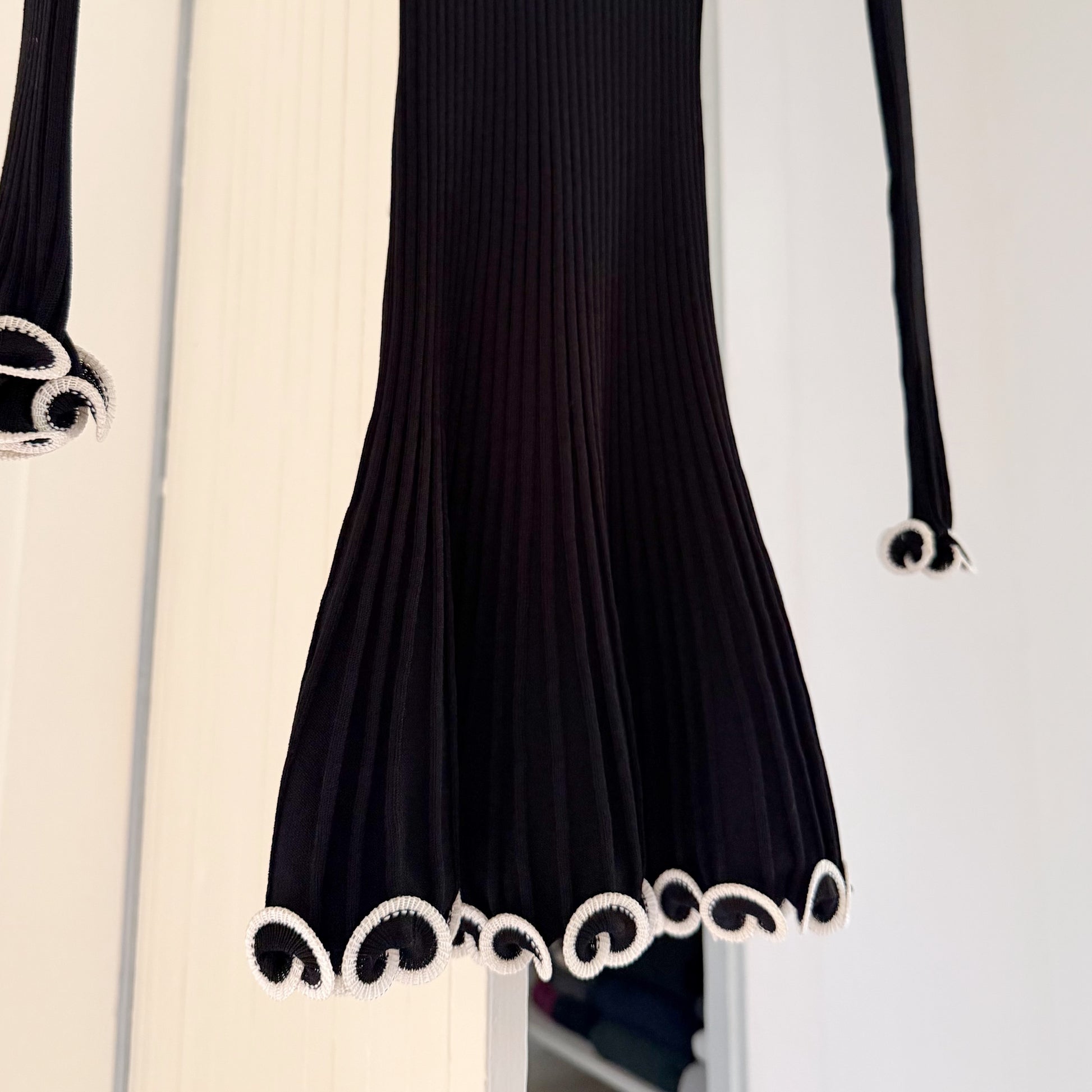 ML Monique Lhuillier Sona Knit Contrast Trim Mini Dress Size XSP