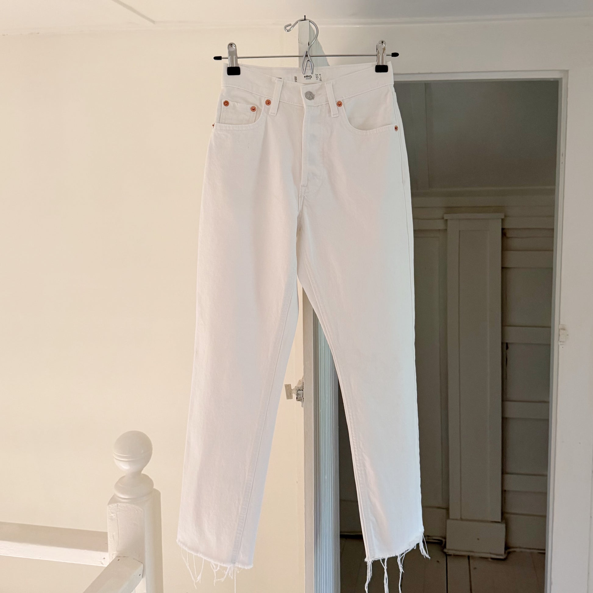 Mango Havana Cropped Straight Leg Jeans Size 1
